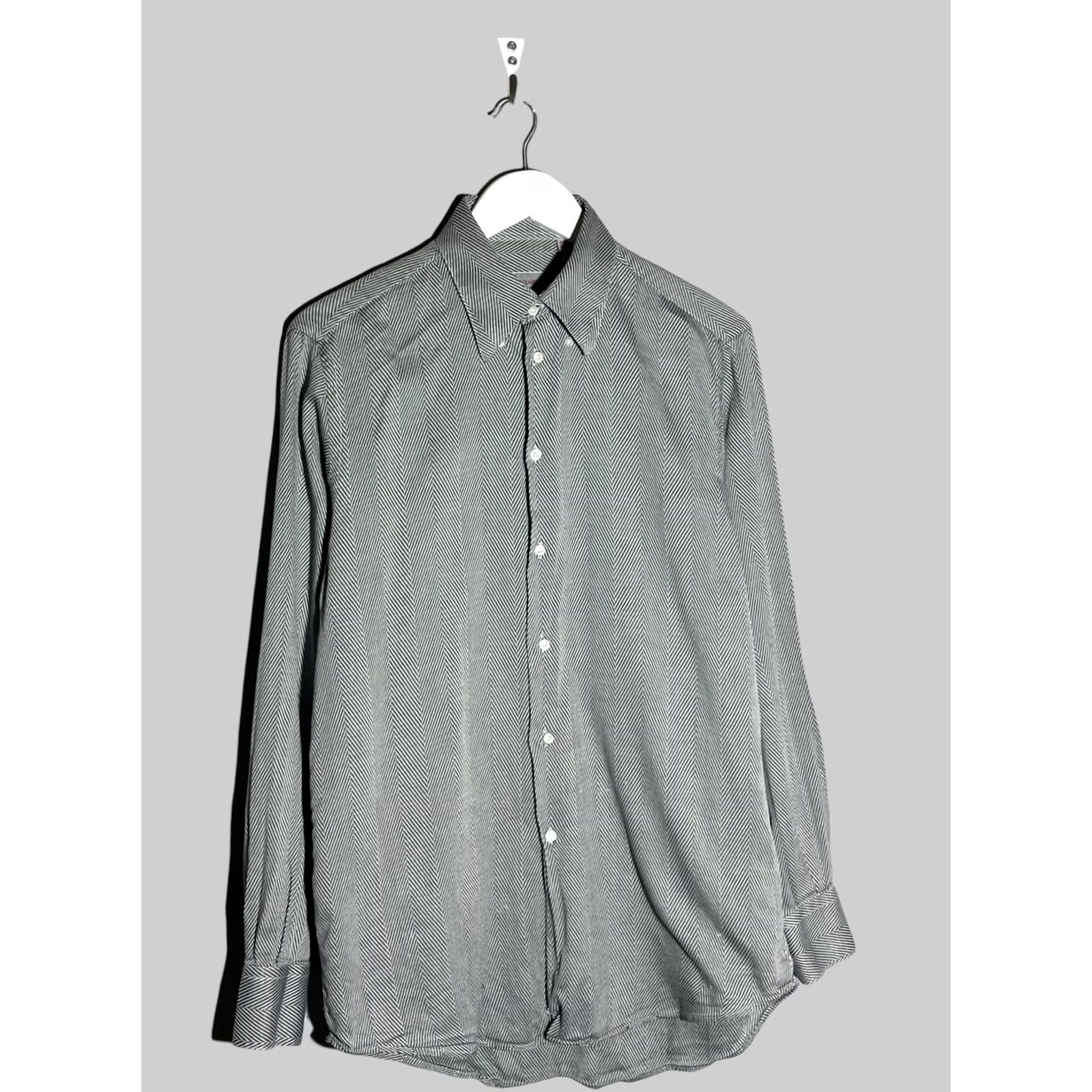 Versace VINTAGE Versace Shirt Men’s Herringbone Black White Classic Collared Long Sleeve 39/15.5 Cotton Button in White Size US XXS / EU 40 - 2 Thumbnail