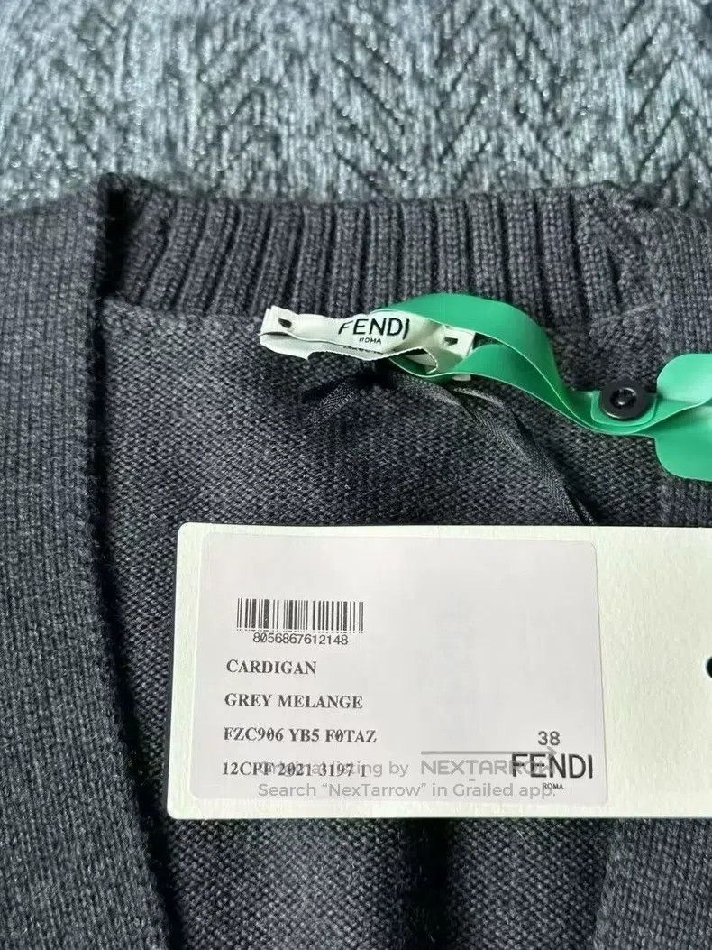 Fendi Fendi Black and Gray Embroidered Logo Wool Cardigan Size XS / US 0-2 / IT 36-38 - 2 Thumbnail