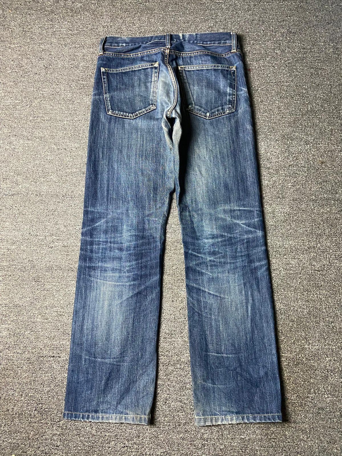 Uniqlo Uniqlo Distressed Ripped Denim Jeans (164) Size US 31 - 3 Thumbnail