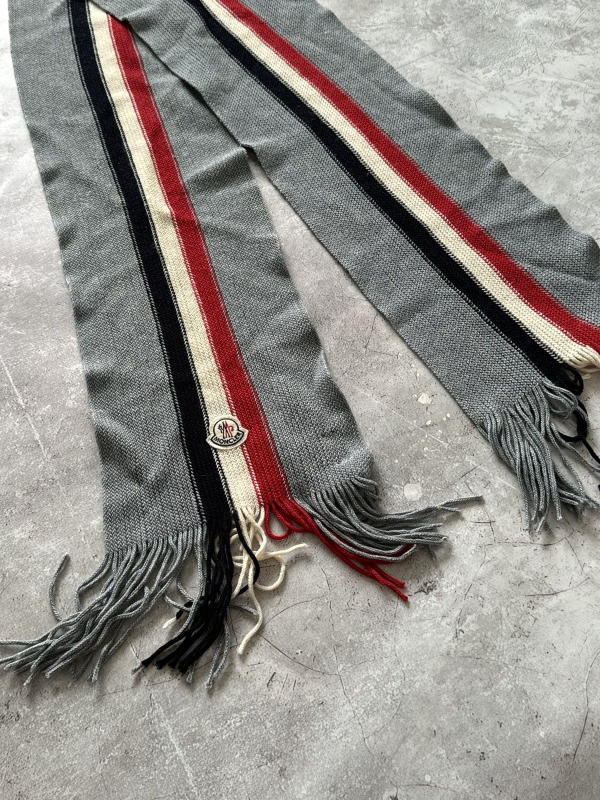Moncler Moncler gray wool scarf Size ONE SIZE - 2 Thumbnail