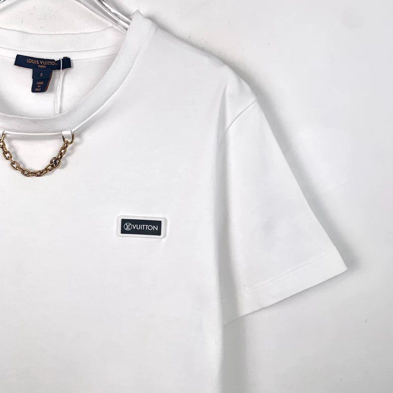 Louis Vuitton Louis Vuitton White logo applique chain cotton short sleev Size US S / EU 44-46 / 1 - 3 Thumbnail
