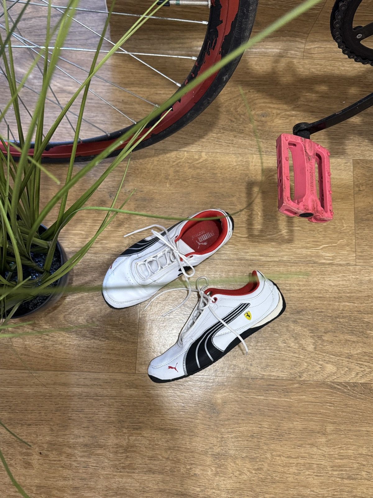 Puma VINTAGE PUMA FERRARI SPEEDCAT MOSTRO STRIPED SNEAKERS SHOES Size US 5 / IT 35 - 1 Thumbnail