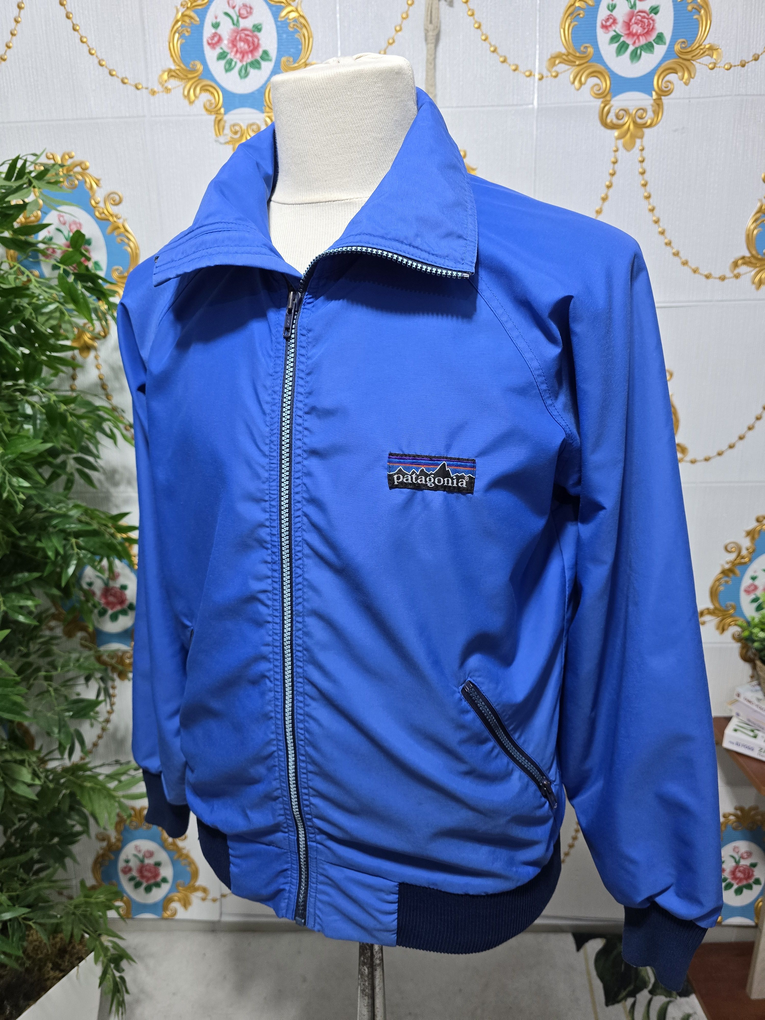 Patagonia 1980s Patagonia VINTAGE Jacket in cobalt blue ,MEN'S SMALL Size US S / EU 44-46 / 1 - 5 Thumbnail