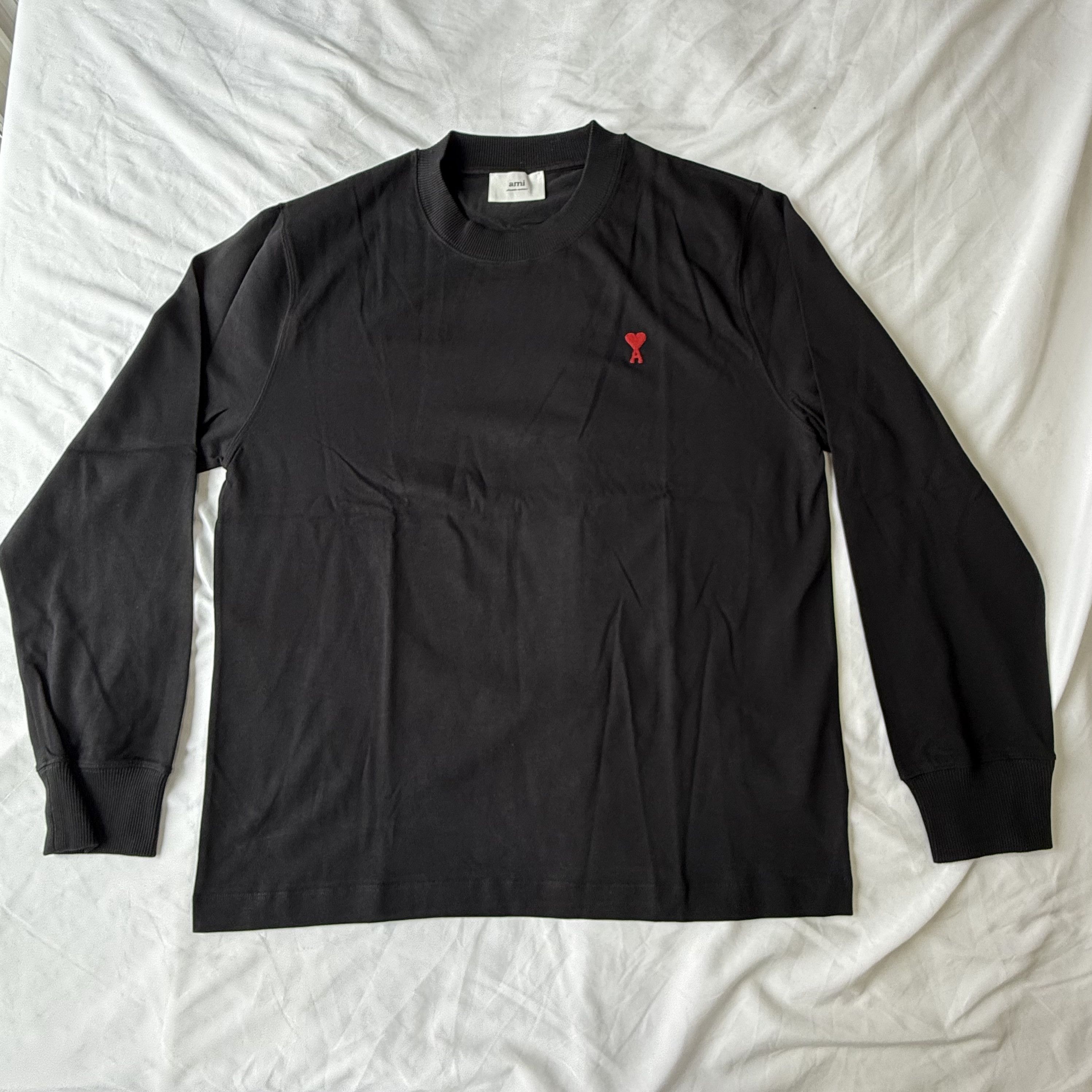 AMI Paris Ami de Coeur Long Sleeve T-Shirt in Black