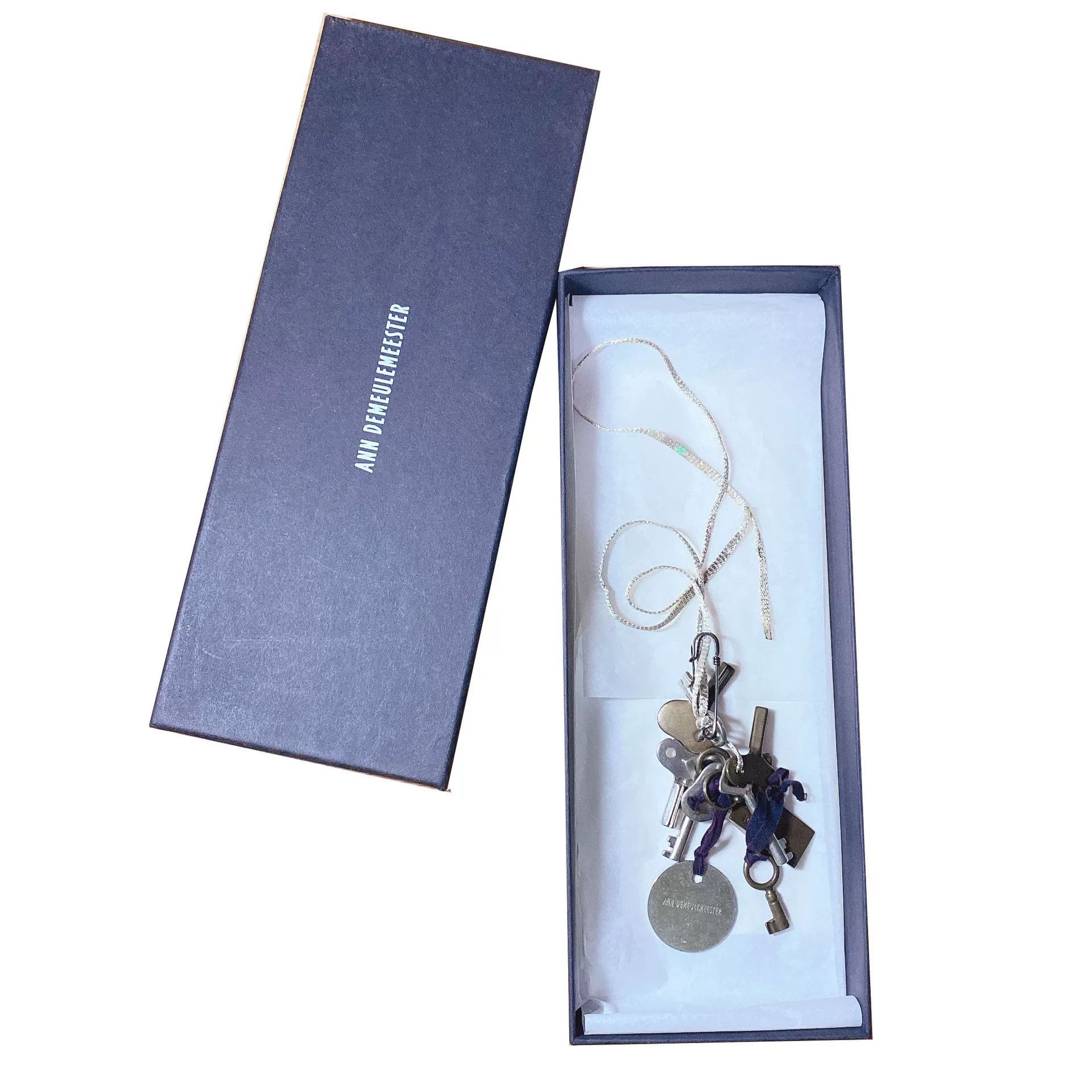 Ann Demeulemeester Ann Demeulemeester 2006 Brooch Necklace Size ONE SIZE - 1 Thumbnail