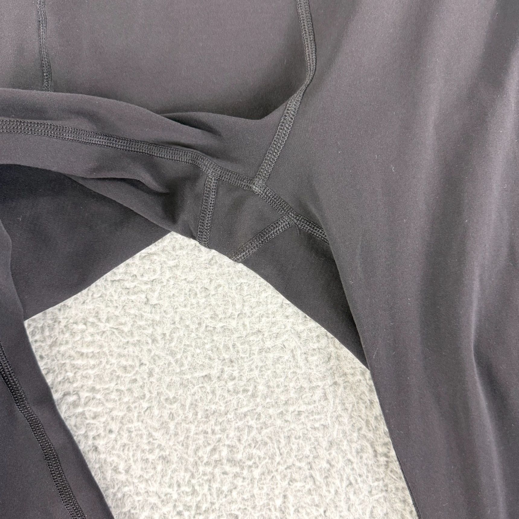 Lululemon Lululemon Pace Revival Crop Leggings Womens 8 Black Pull On Luxtreme Yoga Crop Leggings Womens Size 8 Black Luxtreme Yoga Size 30" / US 8 / IT 44 - 3 Thumbnail