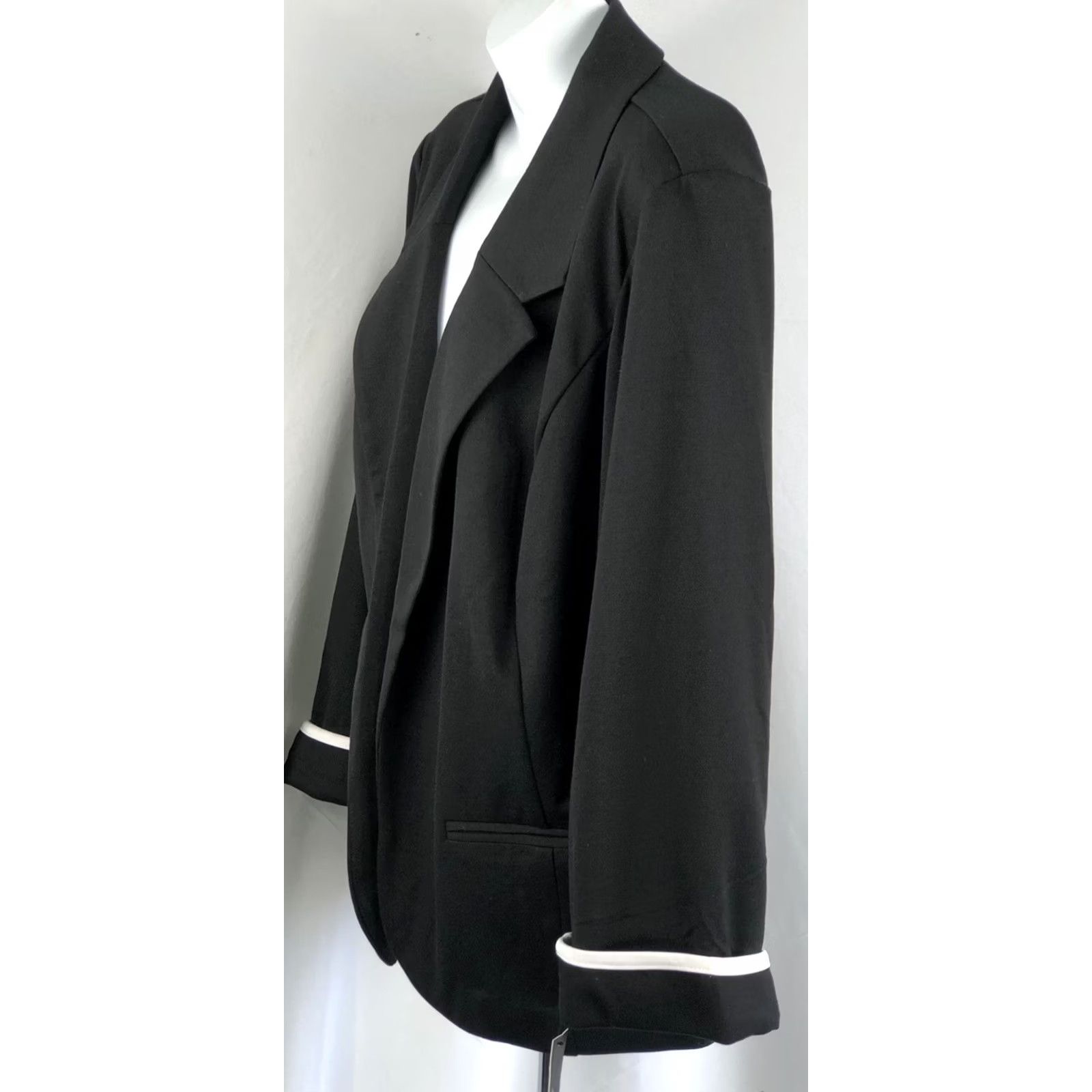 Vintage NWT Donna Moore Blazer Jacket L Black/White Notch Collar Contrast Trim Career Workwear Shirt Women Blazer - Coat Style Size L / US 10 / IT 46 - 2 Thumbnail