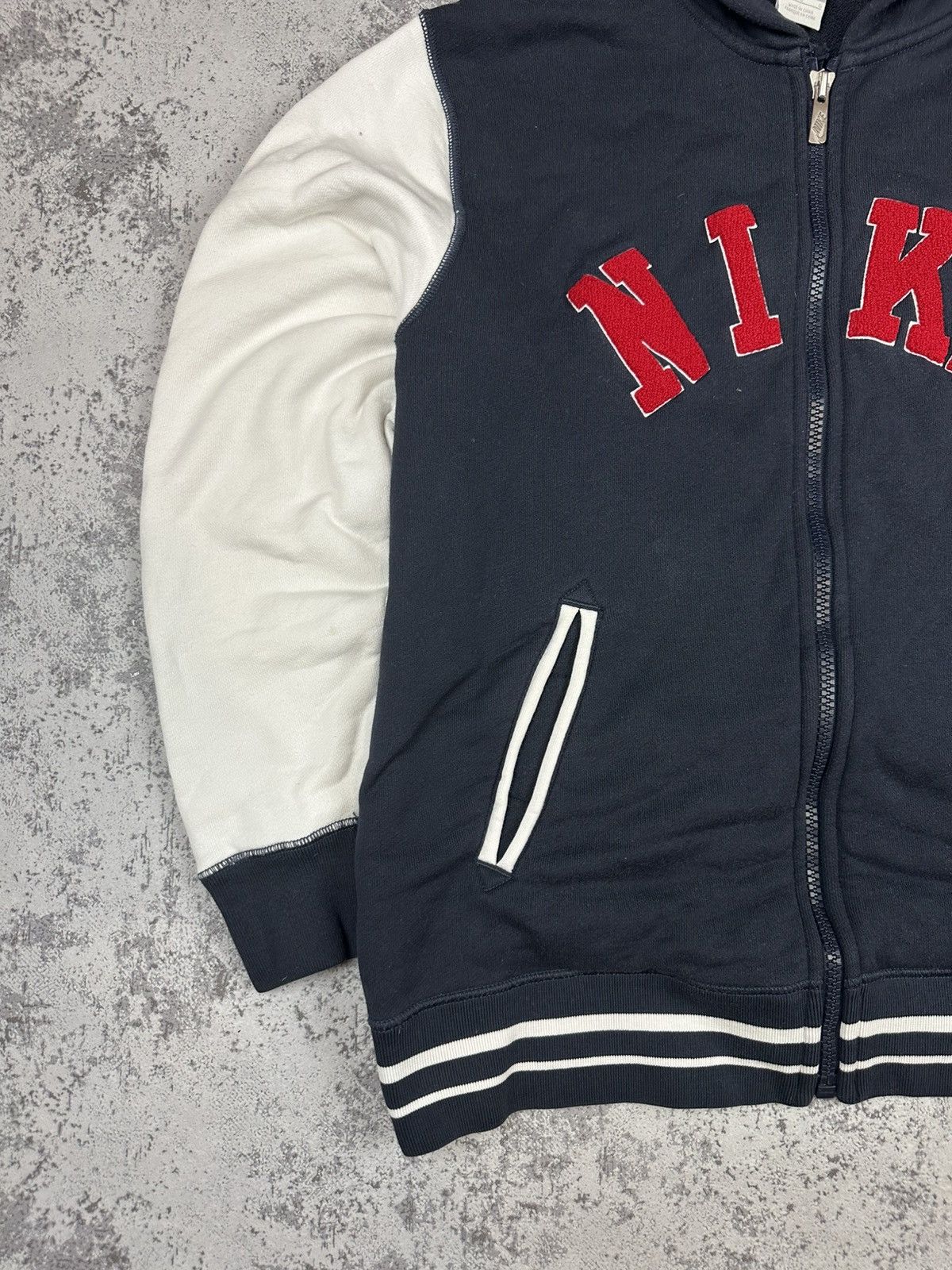 Nike Nike Vintage Zip Hoodie Big Logo Y2K Size US L / EU 52-54 / 3 - 2 Thumbnail