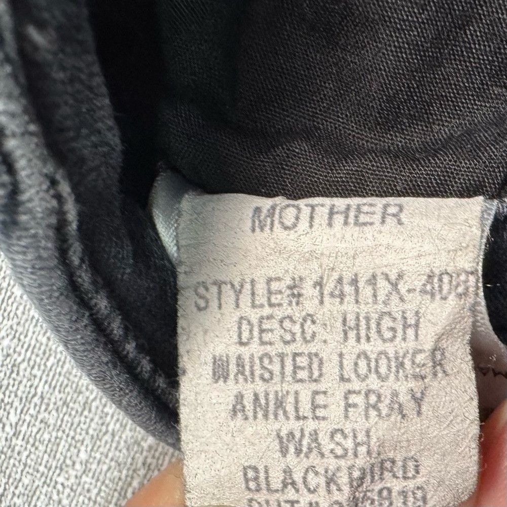 MOTHER MOTHER The Looker Ankle Fray Blackbird Jeans Size 25 Size 25" / US 0 / IT 36 - 8 Thumbnail