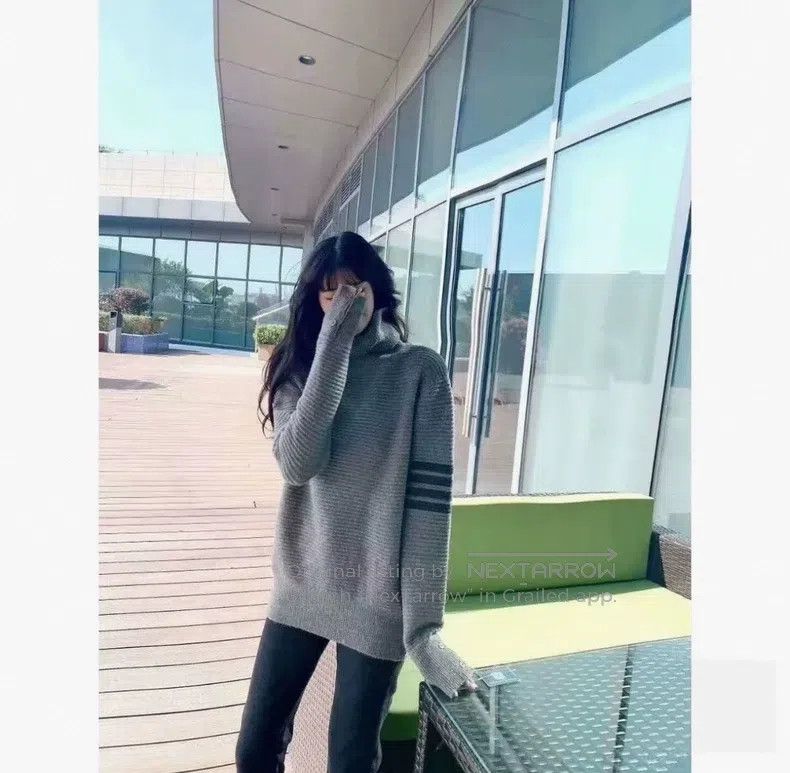 Thom Browne Thom Browne Cashmere Turtleneck Sweater Size XS / US 0-2 / IT 36-38 - 9 Thumbnail