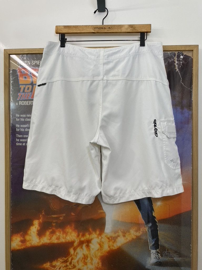 Nike 2010 Nike 6.0 Handprint Design Cargo Pocket Shorts Size US 34 / EU 50 - 2 Thumbnail