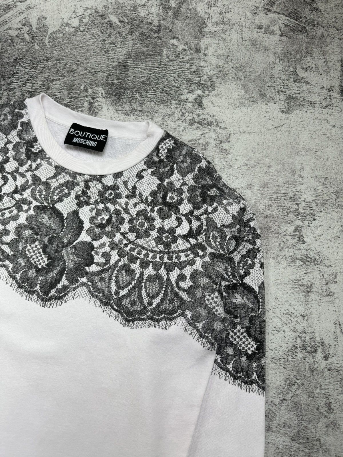 Boutique Moschino Vintage Rare Monogram Boutique Moschino Print Sweatshirt Size M / US 6-8 / IT 42-44 - 13 Thumbnail