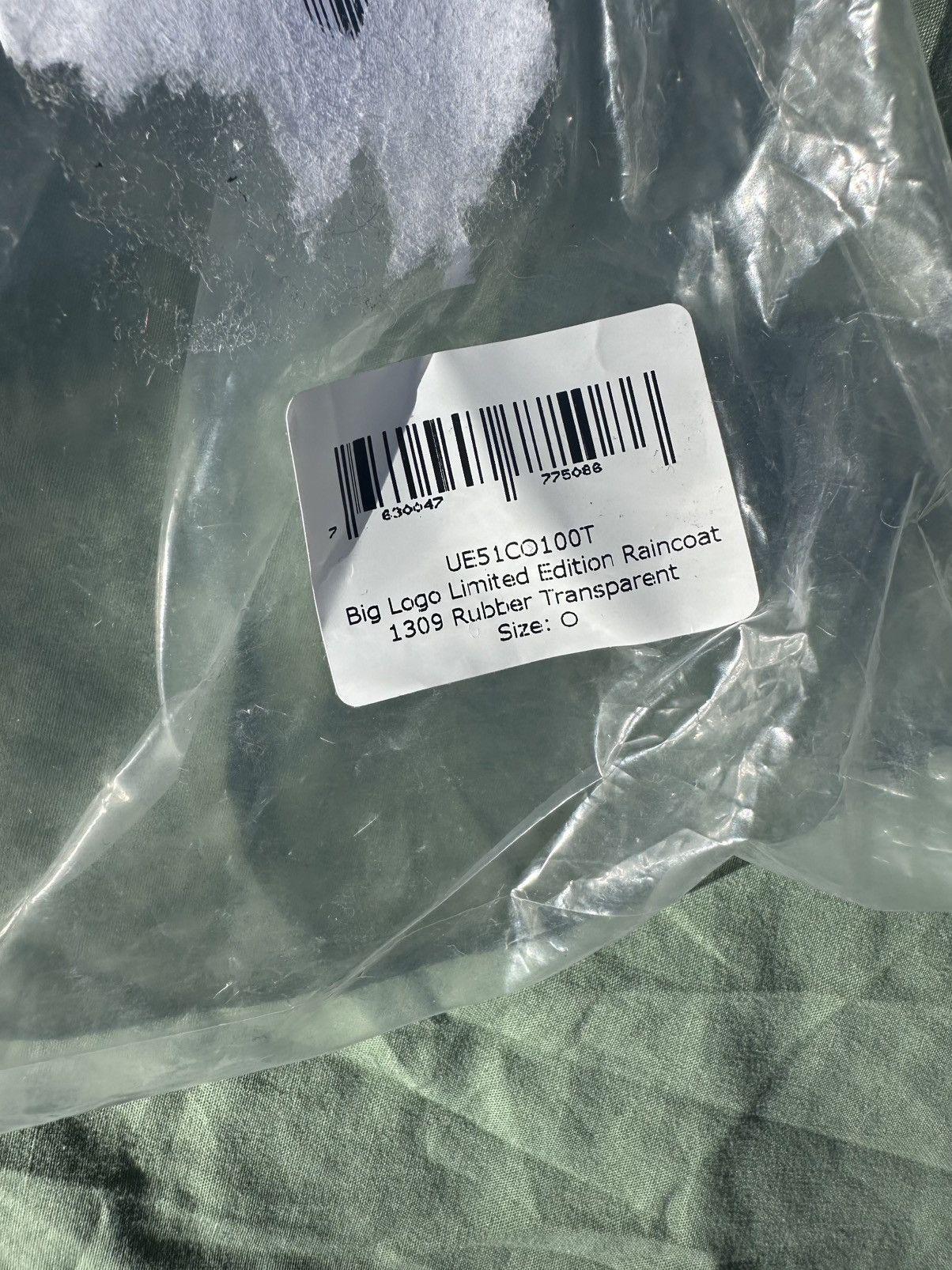 Vetements Vetements Limited Edition transparent raincoat Size US XXL / EU 58 / 5 - 15 Thumbnail