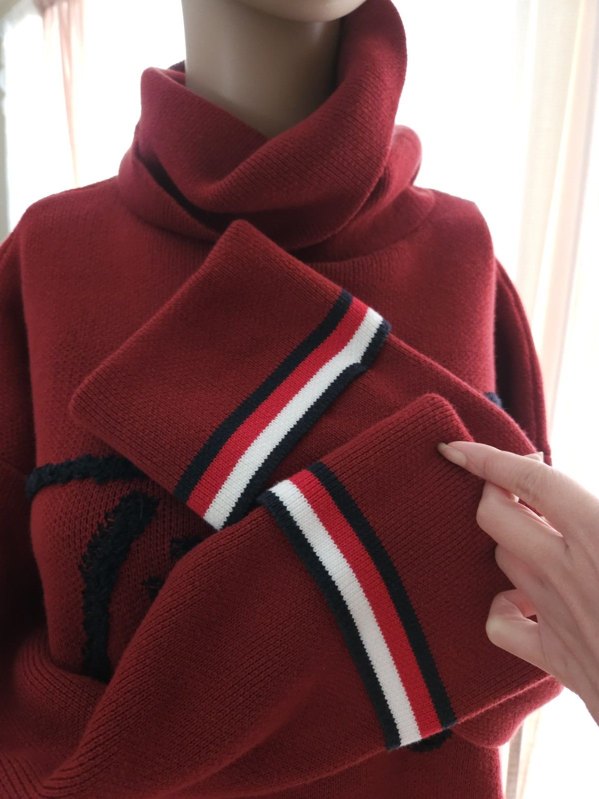 Designer × Tommy Hilfiger TOMMY HILFIGER Burgundy Relaxed Turtleneck Sweater Size XS / US 0-2 / IT 36-38 - 11 Thumbnail