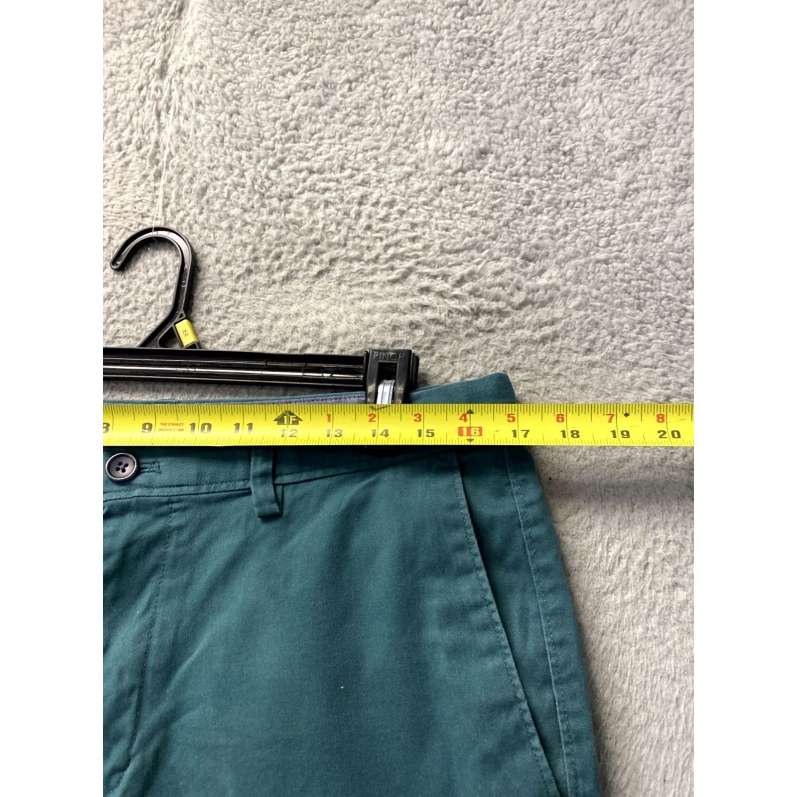 Banana Republic Banana Republic Chino Shorts Mens 33 Green 9" Inseam Cotton Zip Flat Front Cargo Pocket Regular Rise Spring Summer Fall Mens Size US 33 - 5 Thumbnail