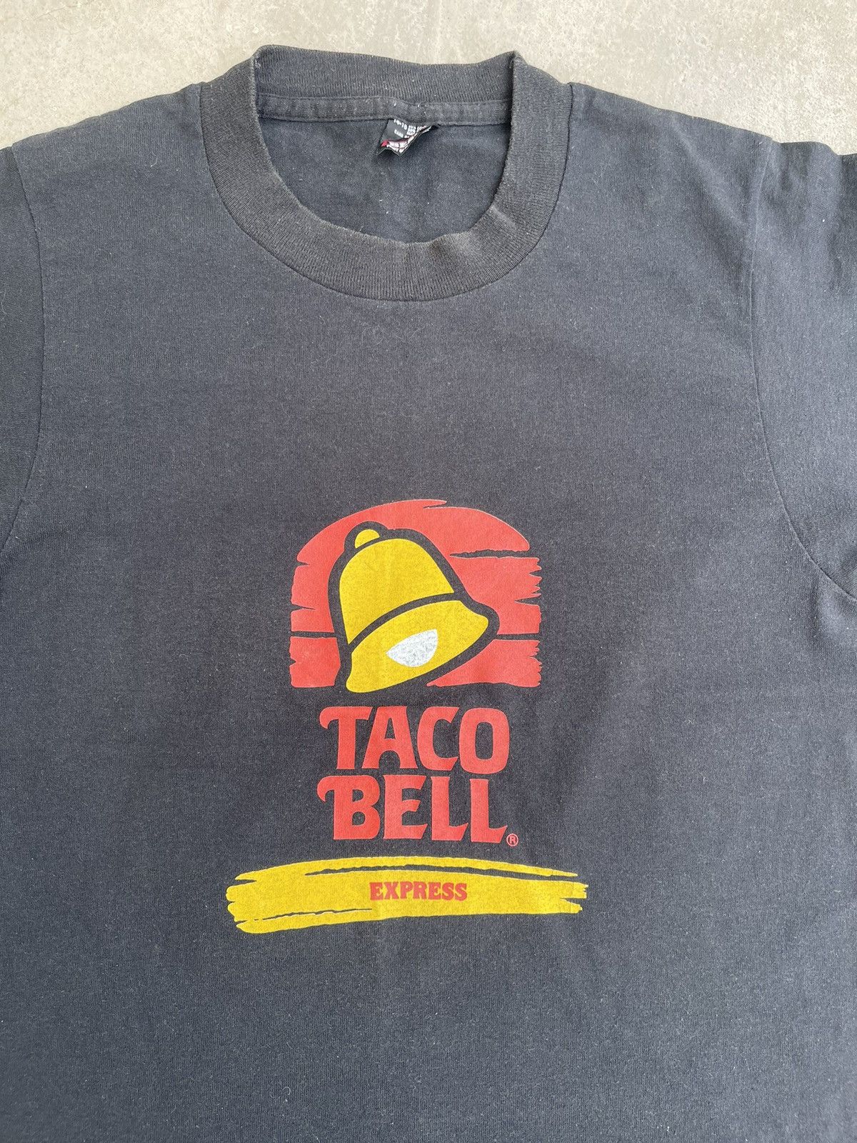 Vintage Vintage Taco Bell T-Shirt Size US XS / EU 42 / 0 - 2 Thumbnail
