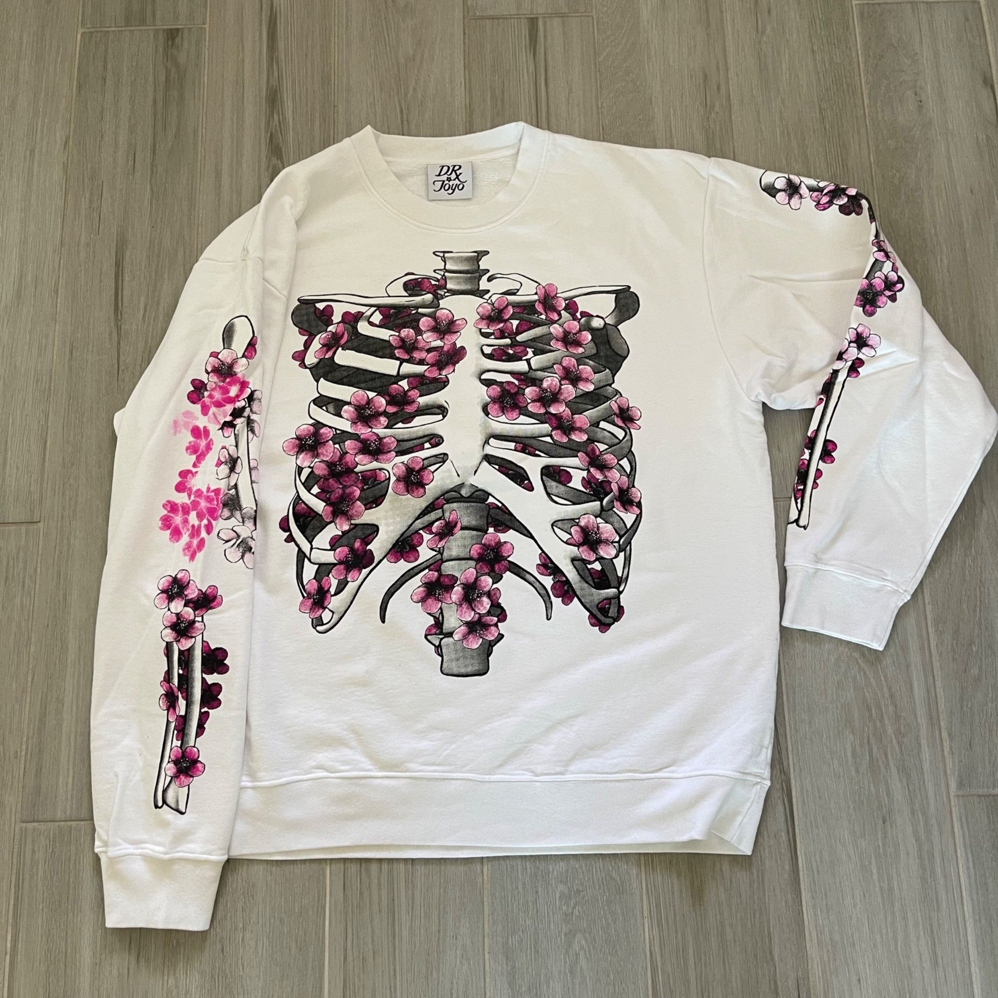 Darren Romanelli NEW DR. ROMANELLI DRx TOKYO SKULLS SWEATSHIRT SZ LARGE Size US L / EU 52-54 / 3 - 1 Thumbnail