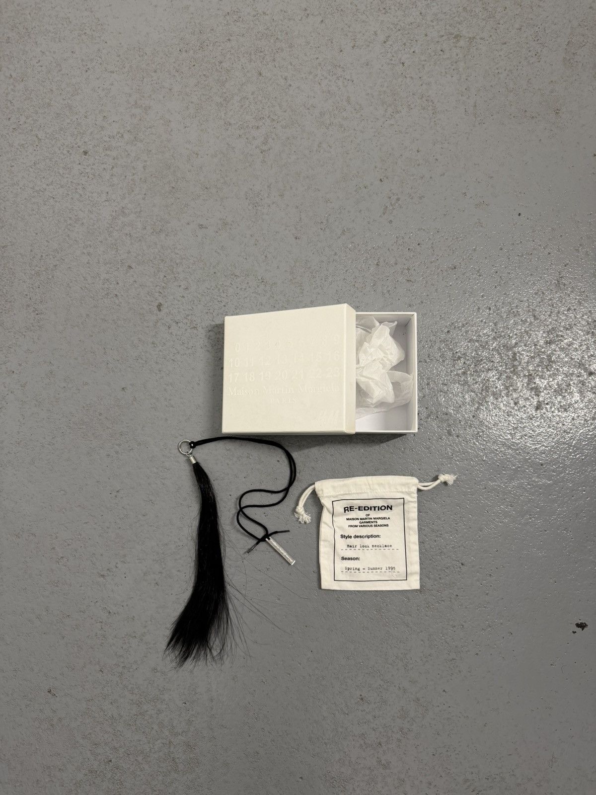 H&M × Maison Margiela Maison Margiela x H&M Re-Edition Black Hair Necklace Size ONE SIZE - 1 Thumbnail