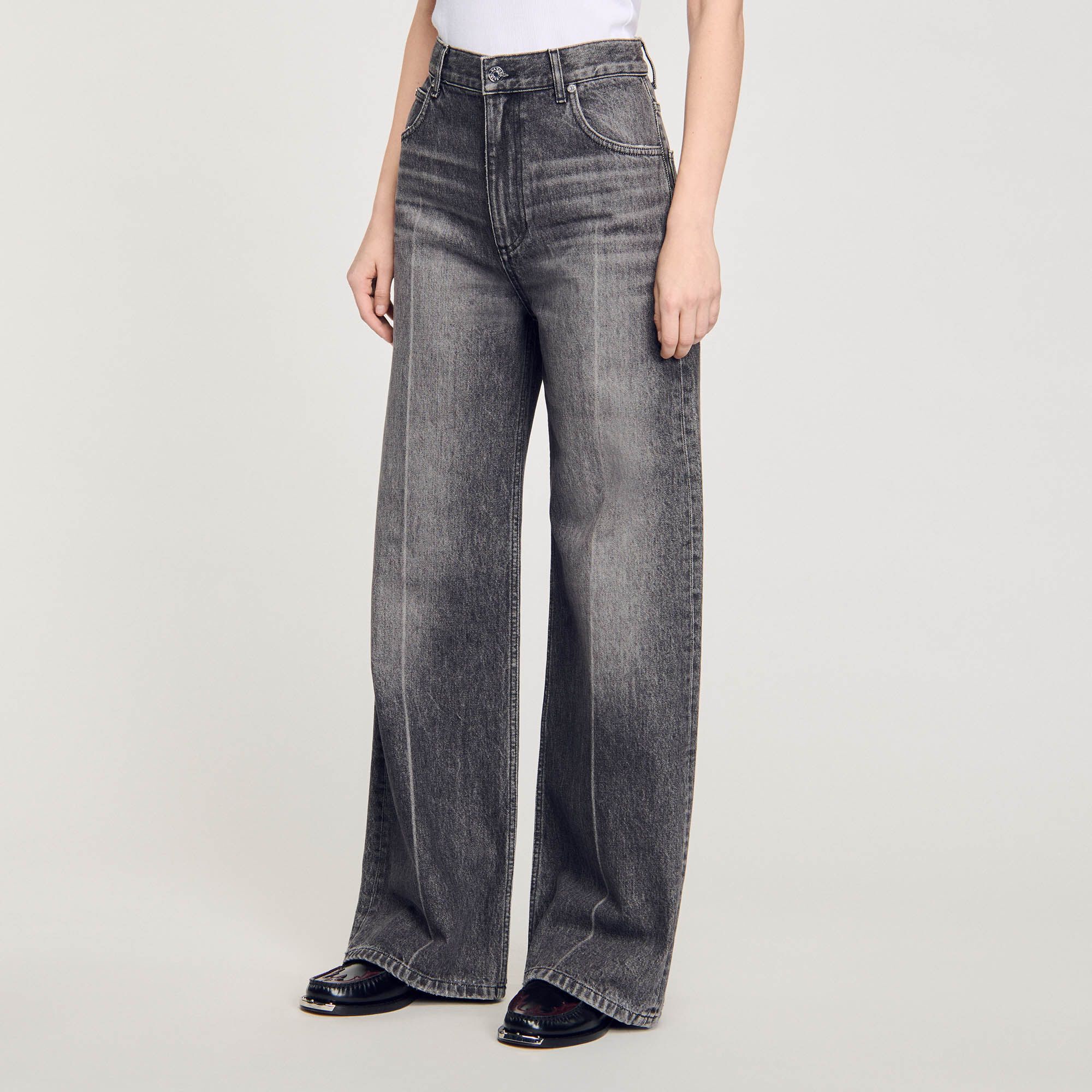 Grey jeans