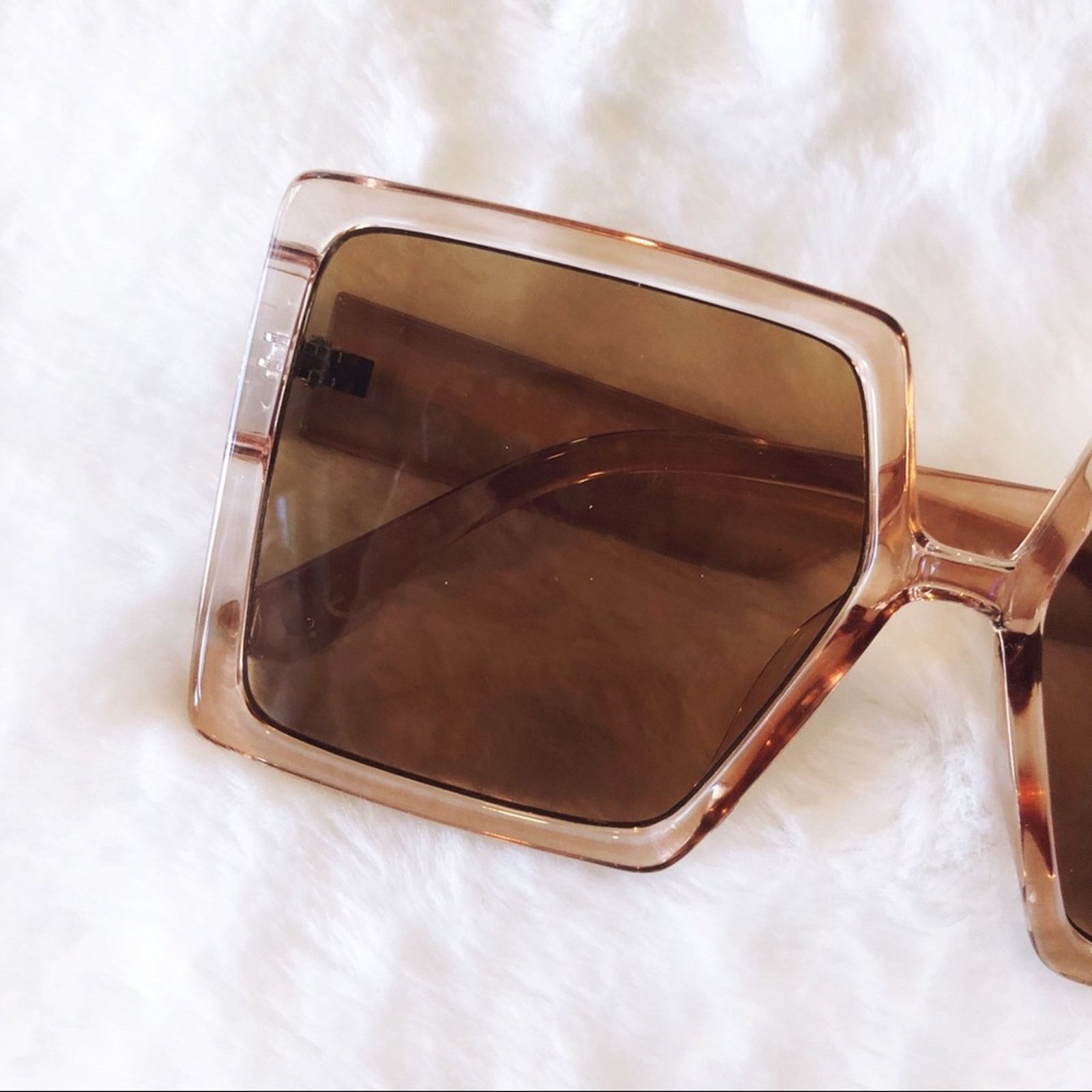 Other Molly Clear Pink Oversized Rectangle Sunglasses Size ONE SIZE - 2 Thumbnail