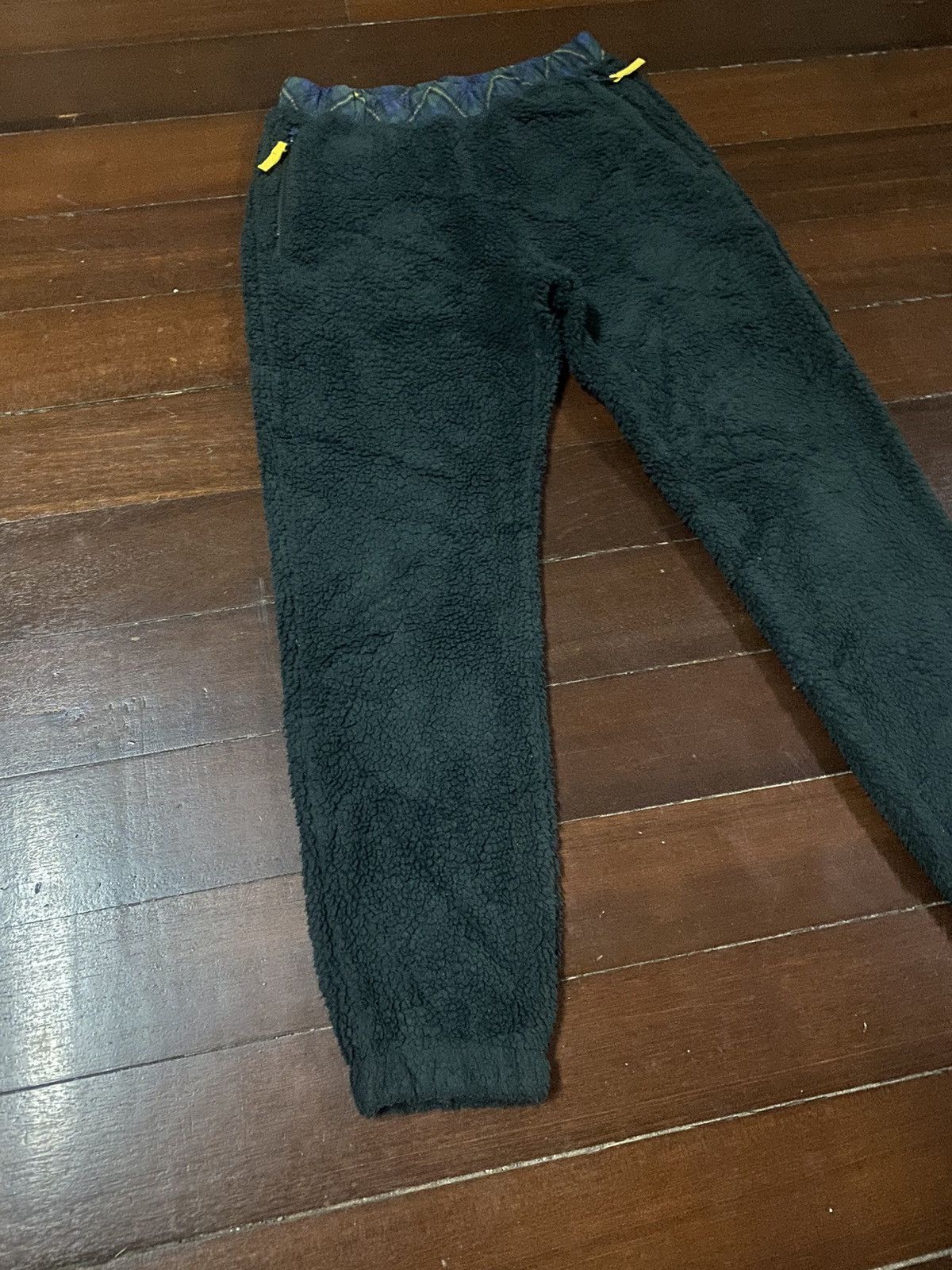 JW Anderson × Nigo × Uniqlo Crazy Baggy J.W Anderson x Uniqlo Fleece Hip Hop Pants Size US 31 - 4 Thumbnail