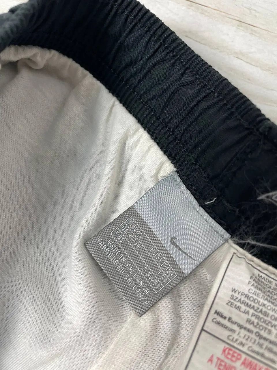 Nike Vintage Nike Track Pants Striped Nylon Swoosh Baggy Size US 36 / EU 52 - 11 Thumbnail