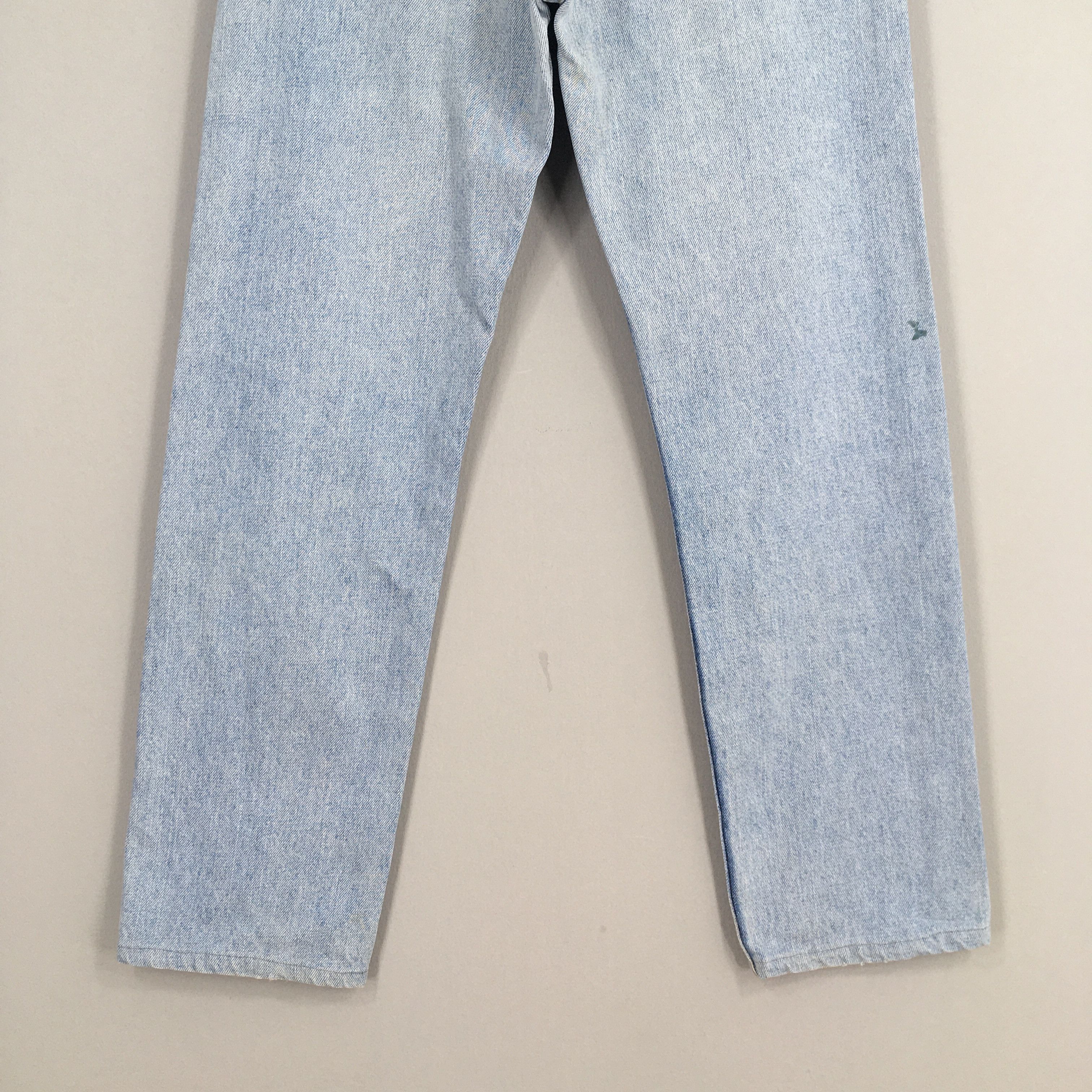 Levi's × Vintage Size 29x28 Vintage 90s Levi's 505 Faded Blue Jeans Size US 29 - 8 Thumbnail