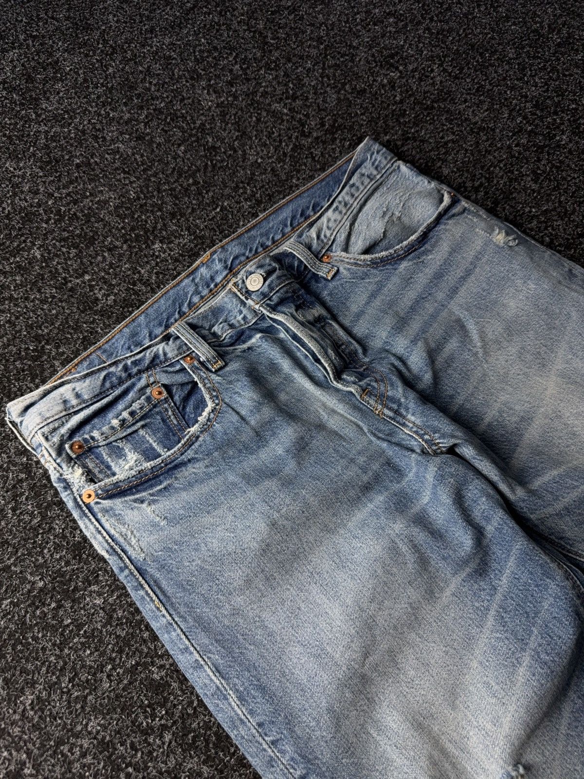 Levi's Vintage Clothing 00s 501 Levi’s Distressed Denim Pants Y2K Size US 34 / EU 50 - 6 Thumbnail