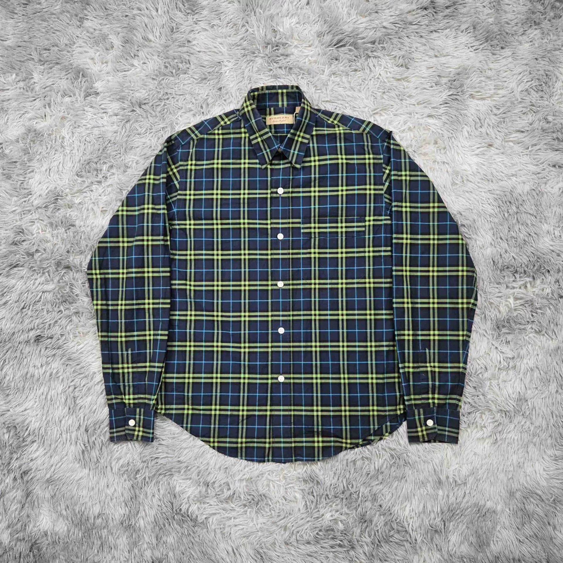 Burberry Burberry Green Shirt Casual Short Sleeve Size US M / EU 48-50 / 2 - 1 Thumbnail
