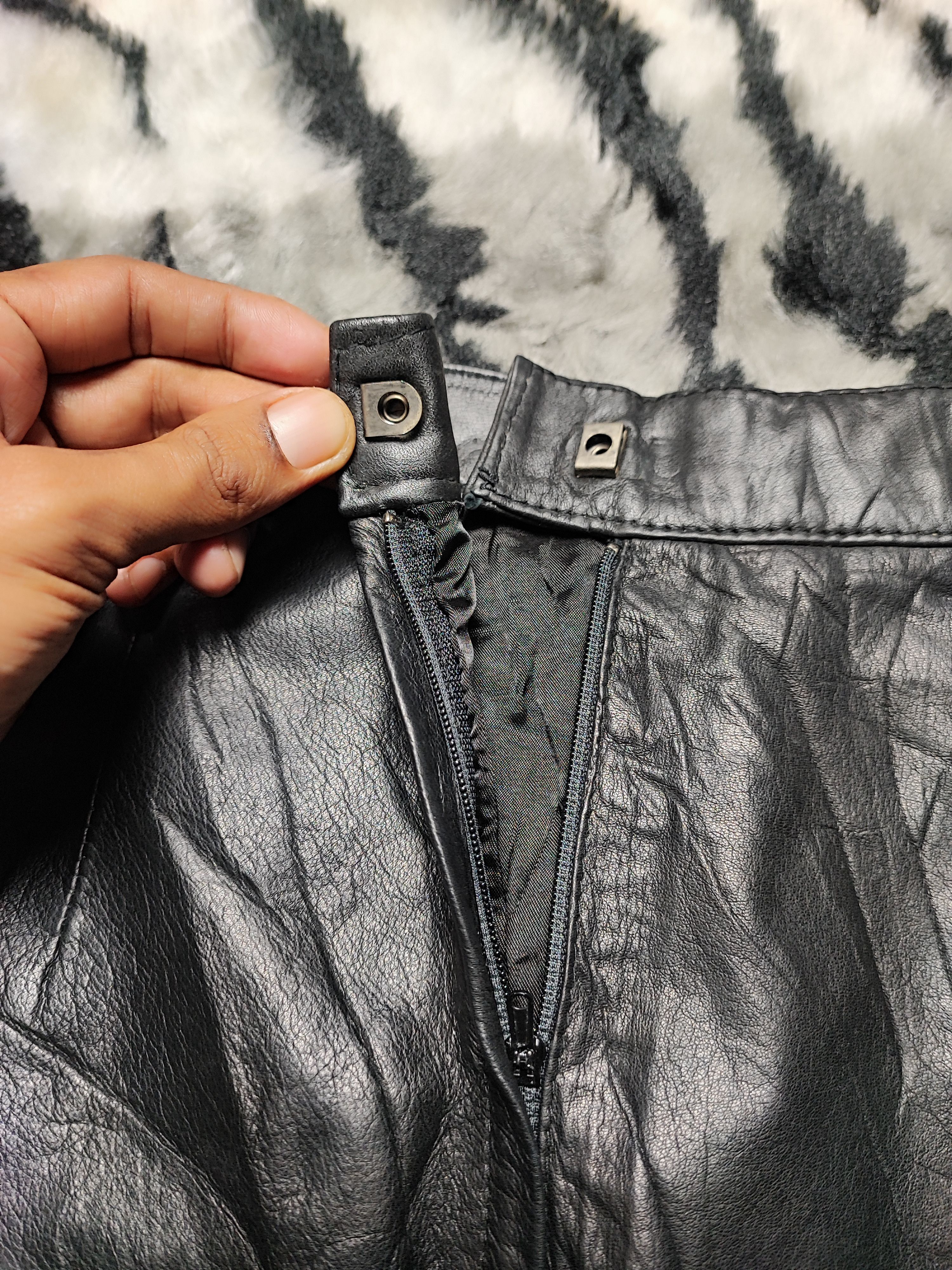 Japanese Brand Leather Skirt by U.L.C Size 27" / US 4 / IT 40 - 4 Thumbnail