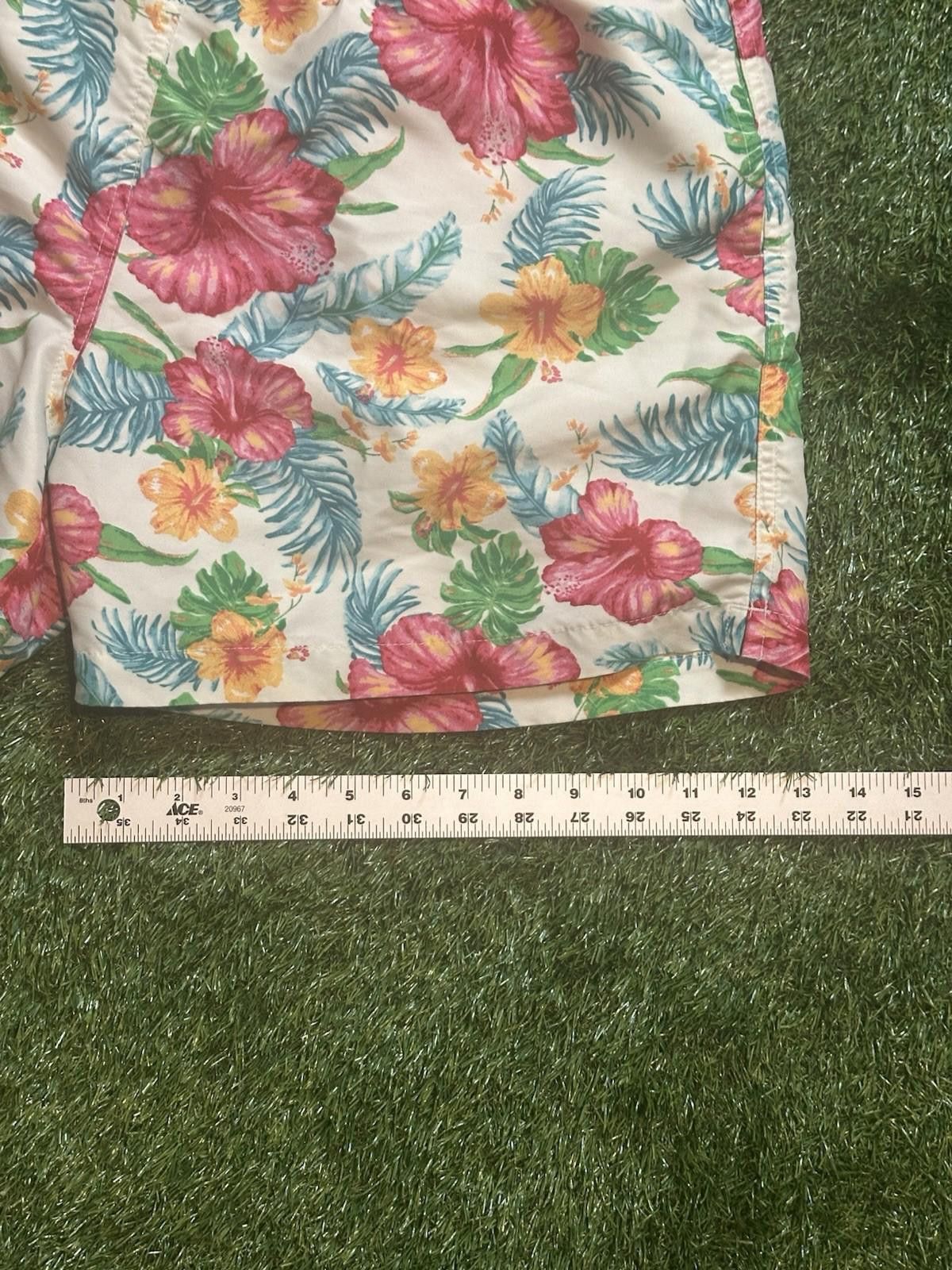 Chubbies CHUBBIES MEN SWIM TRUNKS HIBISCUS FLOWER DESIGN size XL Size US 36 / EU 52 - 4 Thumbnail