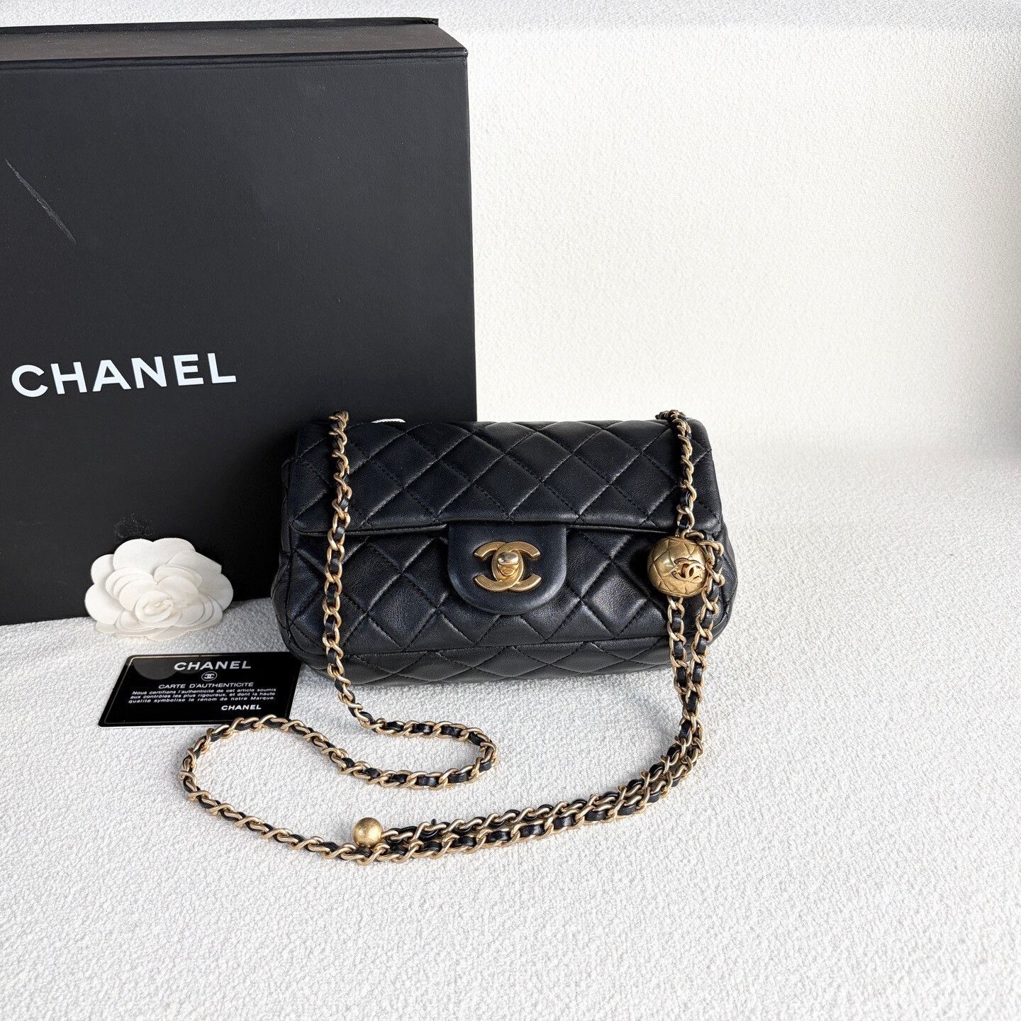Chanel Pre-loved Bag Very good condition Size ONE SIZE - 1 Thumbnail