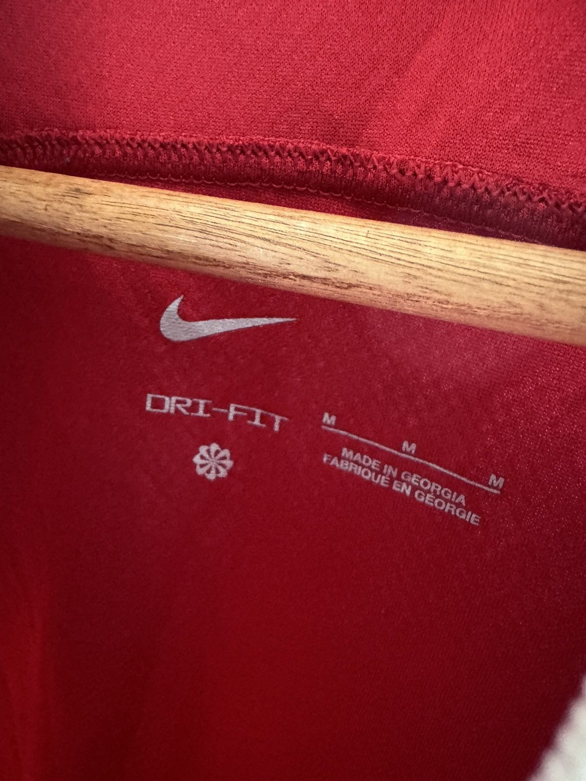 Nike Liverpool Nike Home Soccer Jersey Football Shirt Size US M / EU 48-50 / 2 - 3 Thumbnail