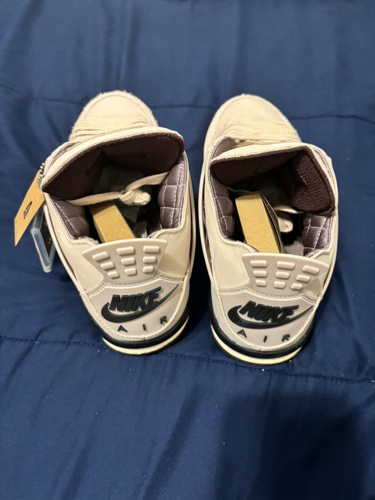Jordan Brand Air Jordan 4 Retro x A Ma Maniére Retro Size US 9.5 / EU 42-43 - 4 Thumbnail