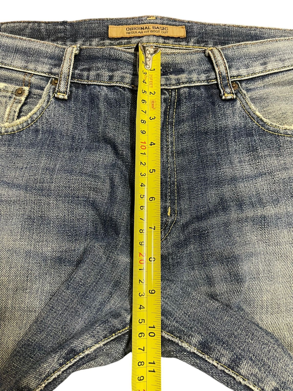 Uniqlo Vintage Japanese Uniqlo Blue Faded Wash Distress Baggy Jeans Size US 32 / EU 48 - 15 Thumbnail