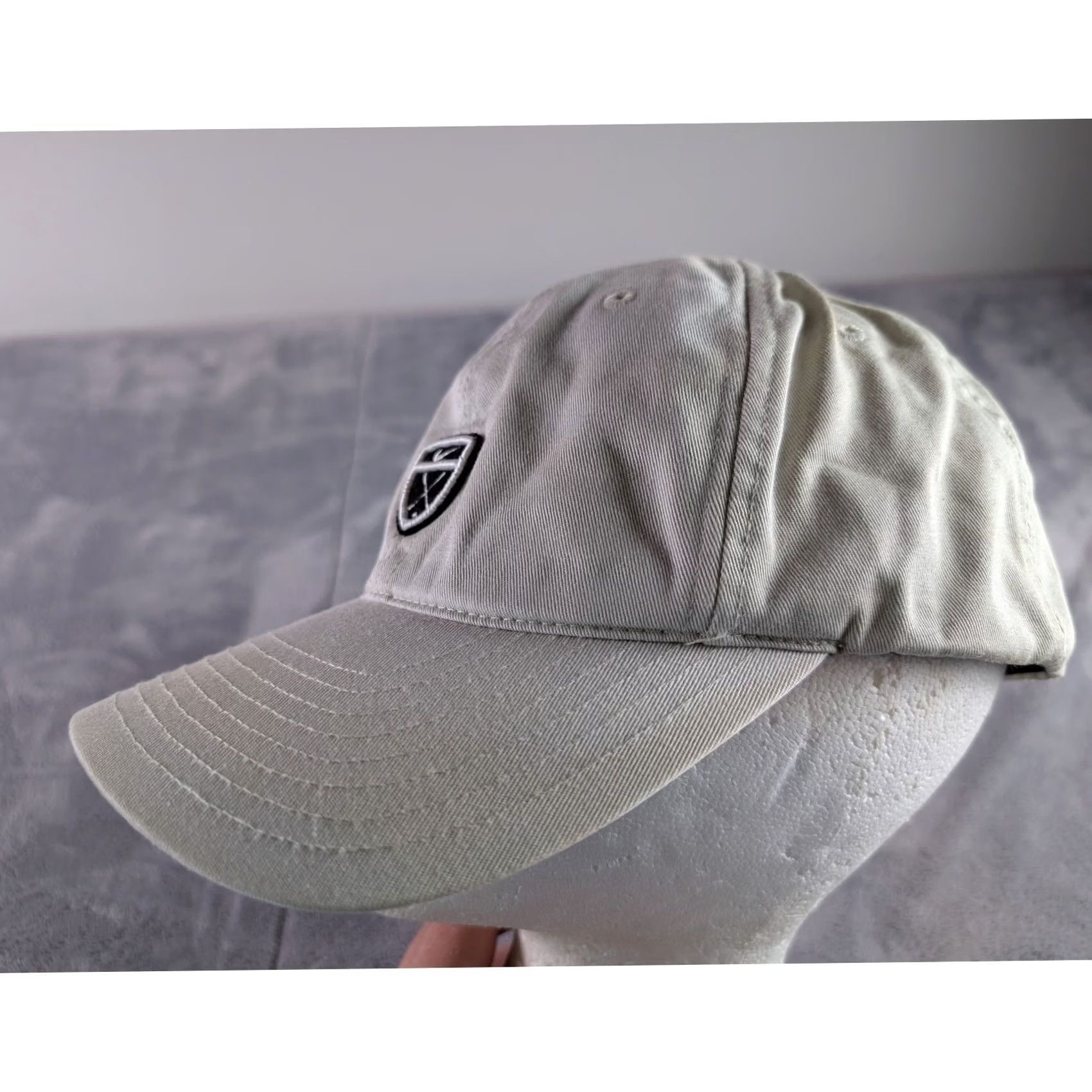 Nike Nike Golf Hat Mens One Size Beige Stone Adjustable Strapback Cotton Cap HOWDI Size ONE SIZE - 2 Thumbnail