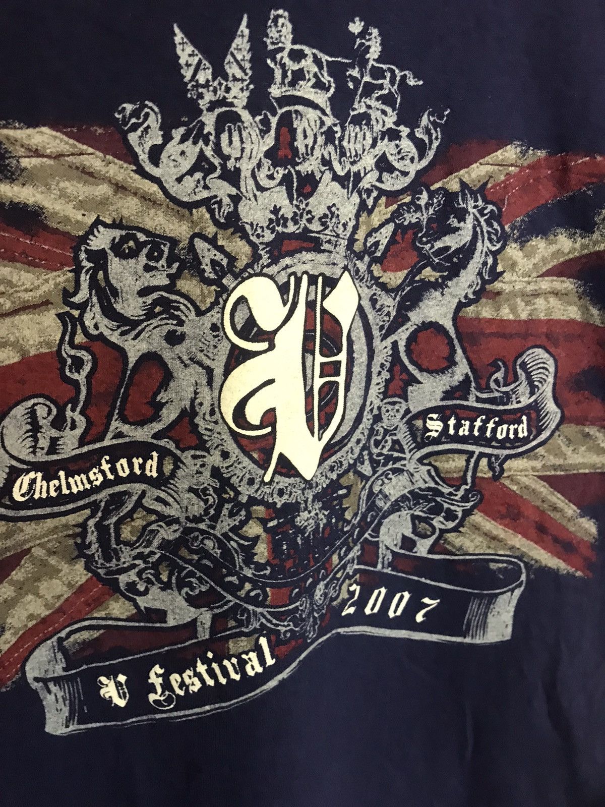 Band Tees Vintage 2007 V festival Winehouse foo fighters pink t-shirt Size US L / EU 52-54 / 3 - 4 Thumbnail