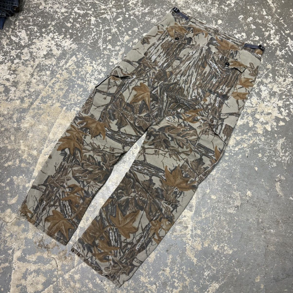 Vintage Vintage Realtree Gander Mountain Camo Baggy Cargo Pants Size US 32 / EU 48 - 2 Thumbnail