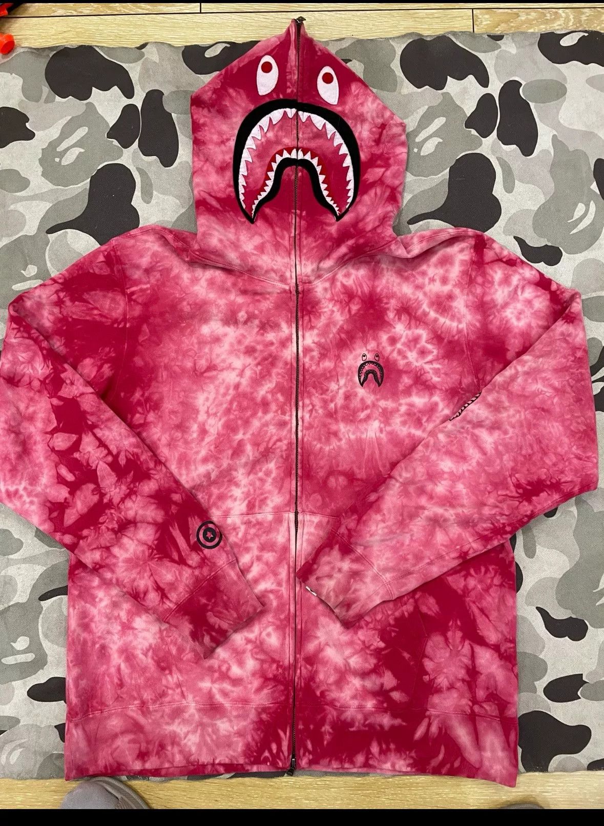 Bape Bape X Multi Shark Sweatshirt Pullover Size US XXL / EU 58 / 5 - 1 Thumbnail