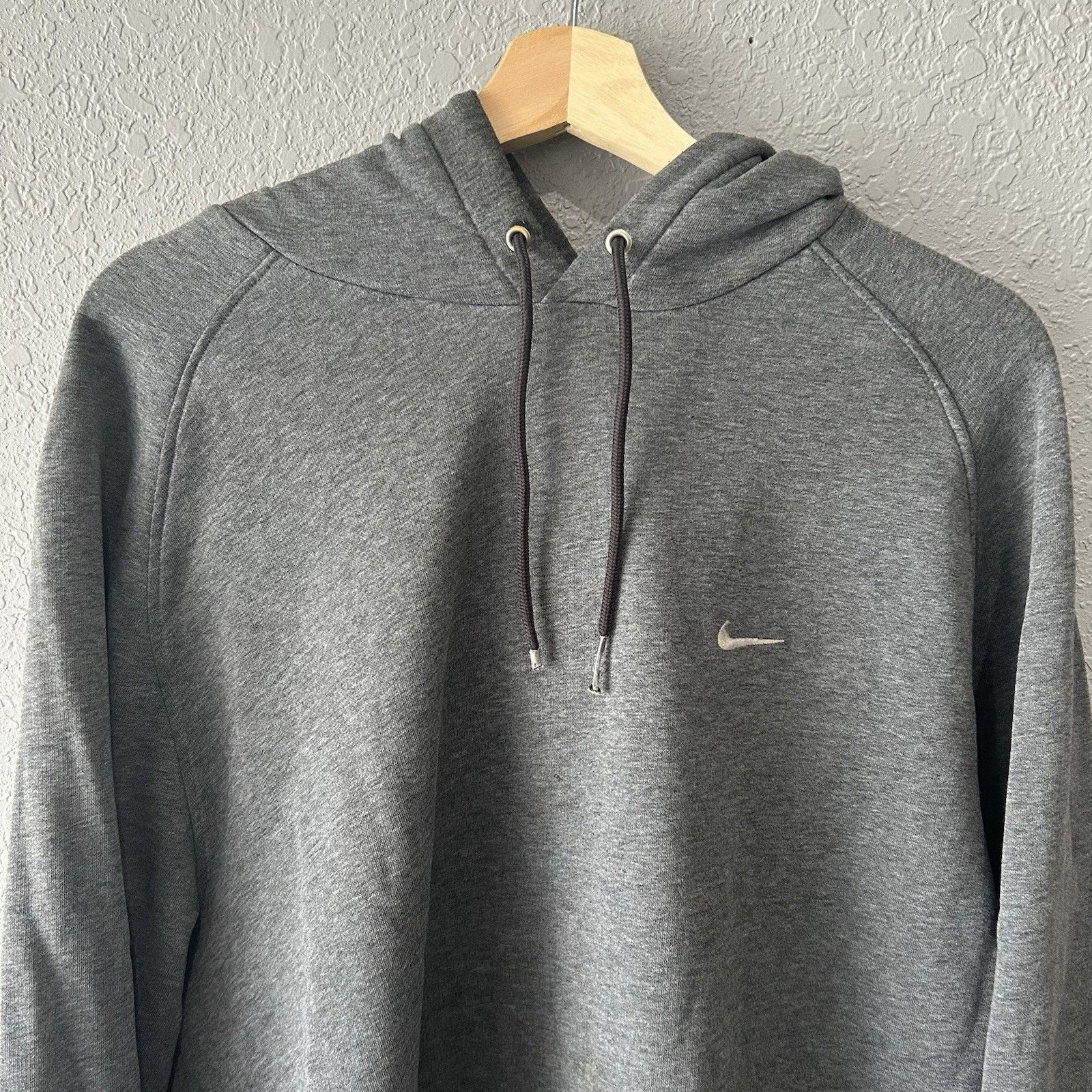 Nike Vintage Y2K Gray Nike Hoodie Men’s XL Sportswear Pullover Sw Size US XL / EU 56 / 4 - 2 Thumbnail