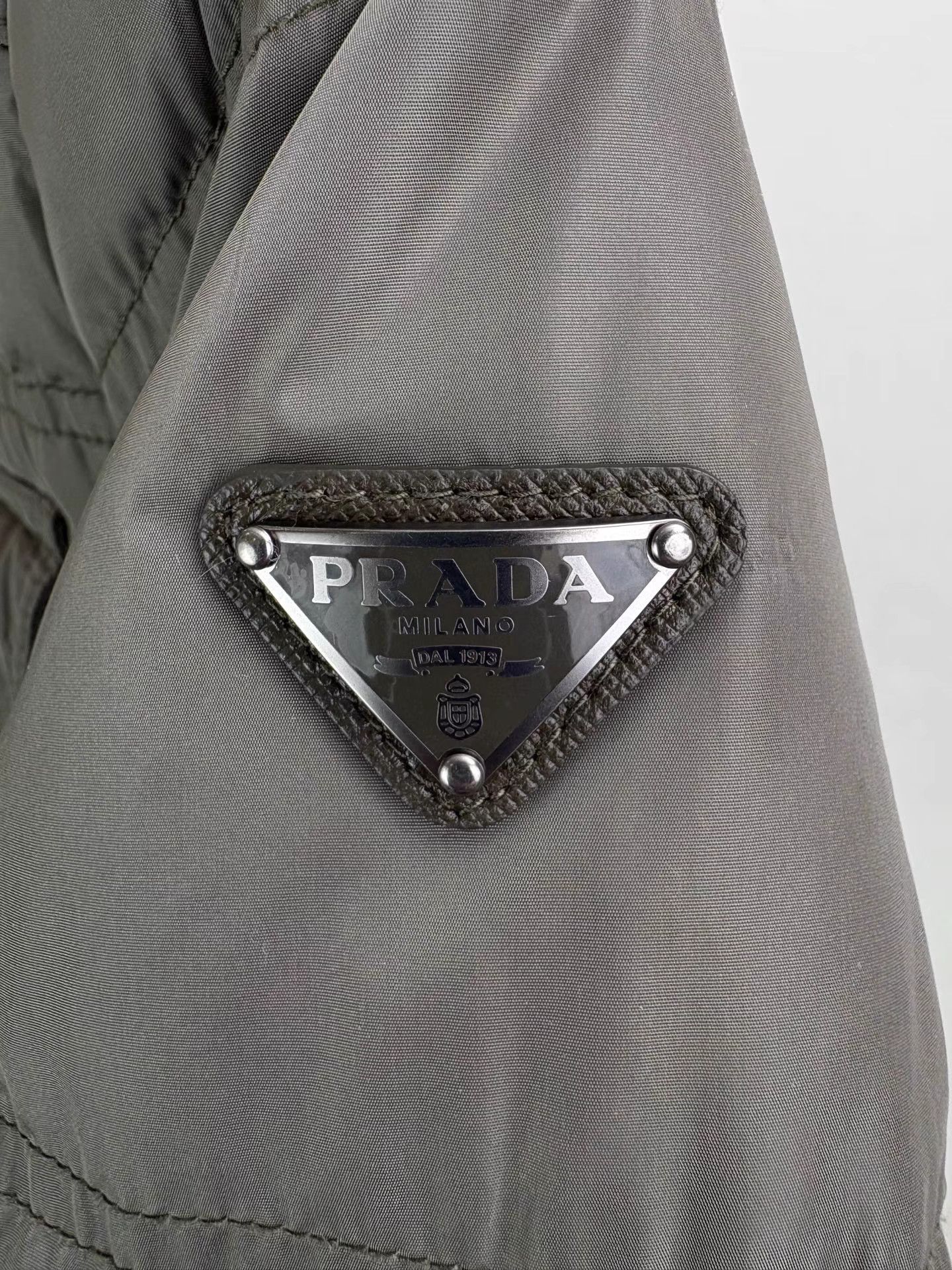 Prada PRADA Khaki Green Triangle Logo Down Jacket Size XS / US 0-2 / IT 36-38 - 3 Thumbnail