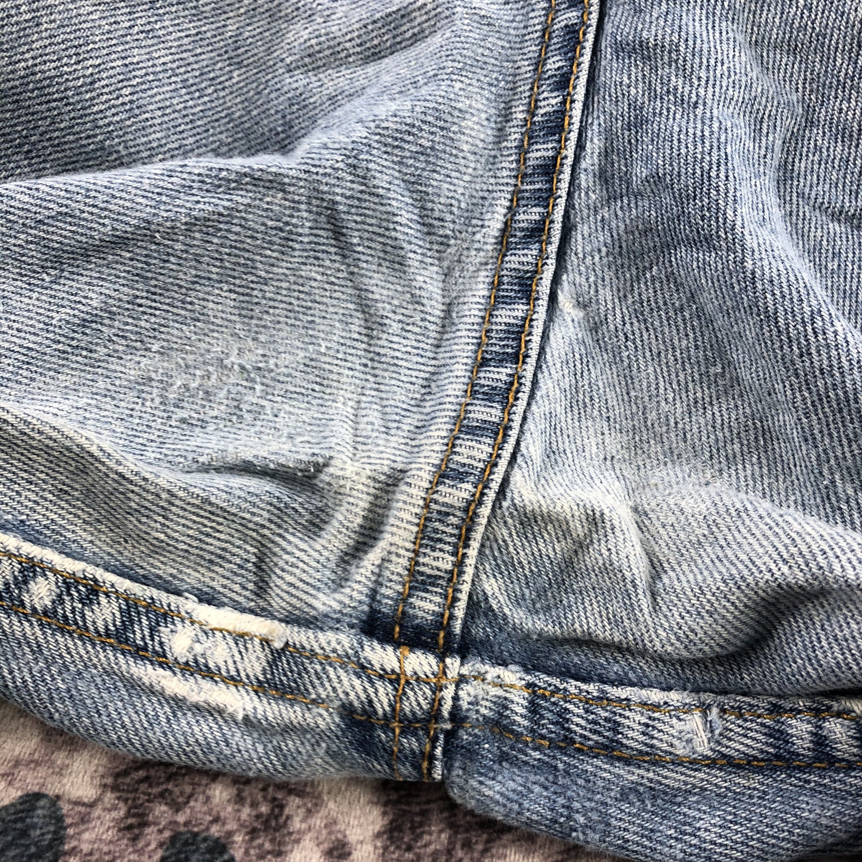 Levi's × Vintage Vintage Light Wash Levis 550 Jeans-JM3002 Size US 35 - 6 Thumbnail
