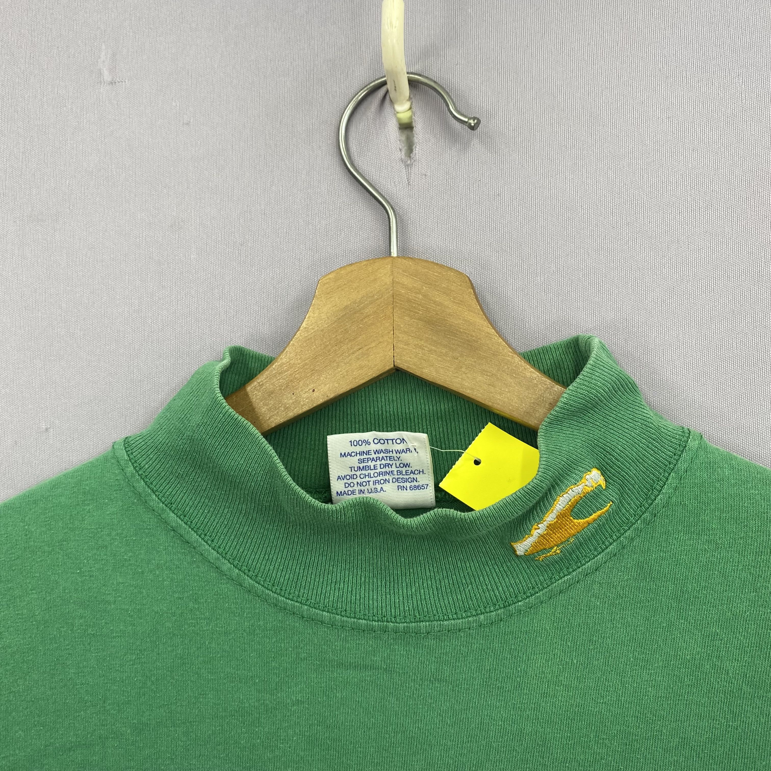 Vintage Vintage 90s Tulane Green Wave Football T-Shirt Crewneck Tee Size US L / EU 52-54 / 3 - 3 Thumbnail