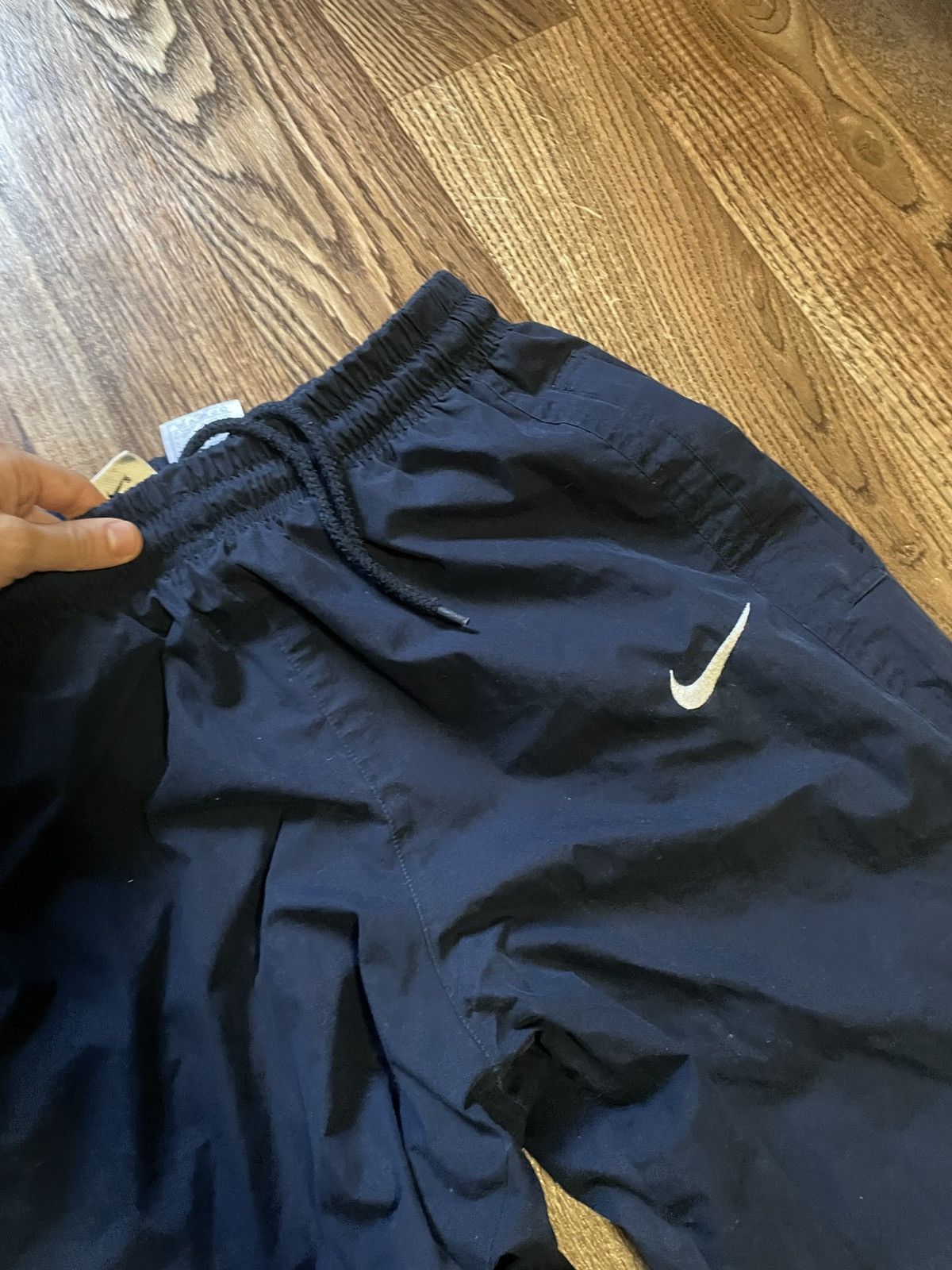 Nike Vintage Nike Trackpants Baggy Nylon Drill Y2K SK8 Style Size US 34 / EU 50 - 6 Thumbnail