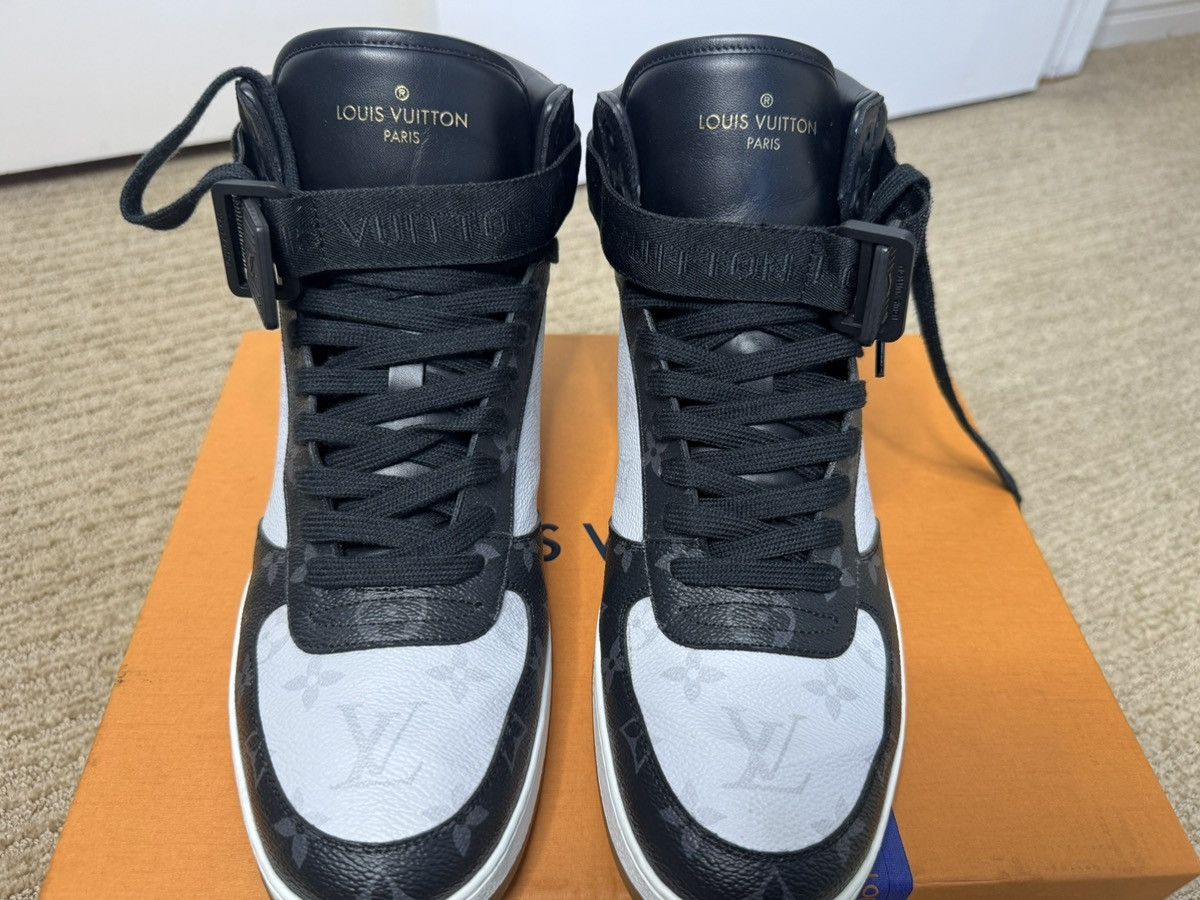 Louis Vuitton Louis Vuitton Rivoli High tri-color Size US 11.5 / EU 44-45 - 3 Thumbnail