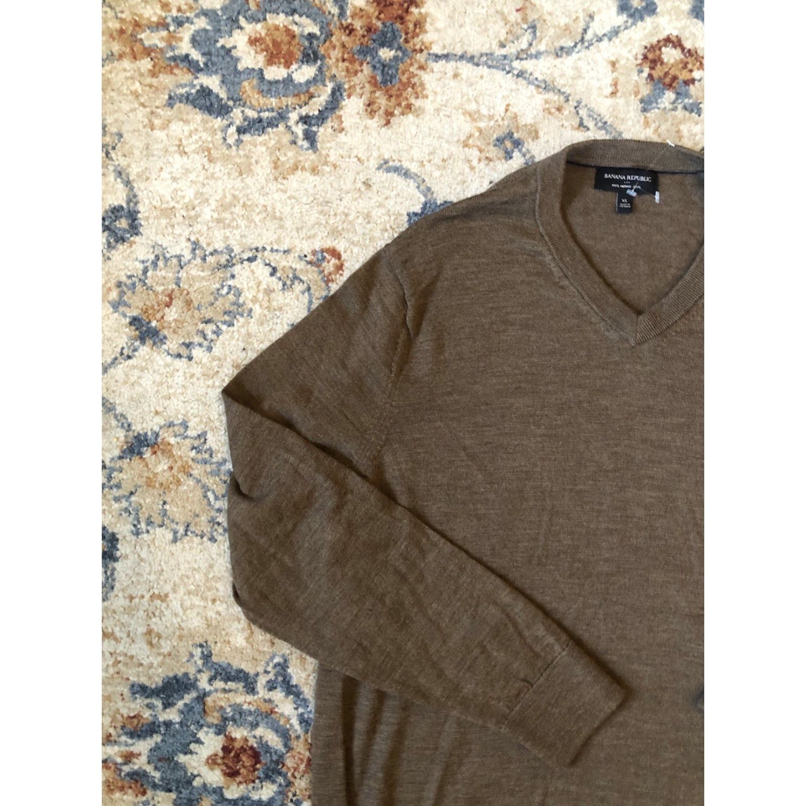 Banana Republic Banana Republic Sweater Mens XL V-Neck Merino Wool Forest Brown Solid Knit Logo Pullover Professional Casual Travel All Seasons Green? Size US XL / EU 56 / 4 - 3 Thumbnail