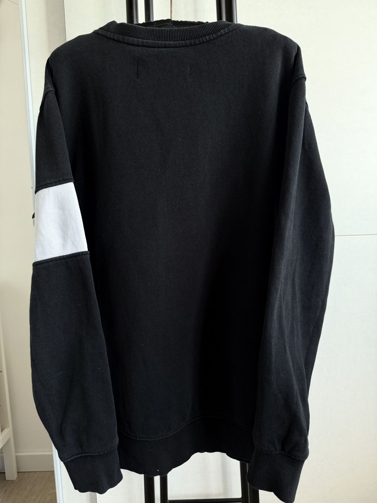 Calvin Klein Calvin Klein Stripe Institutional Black Sweatshirt, Size M Size US M / EU 48-50 / 2 - 3 Thumbnail