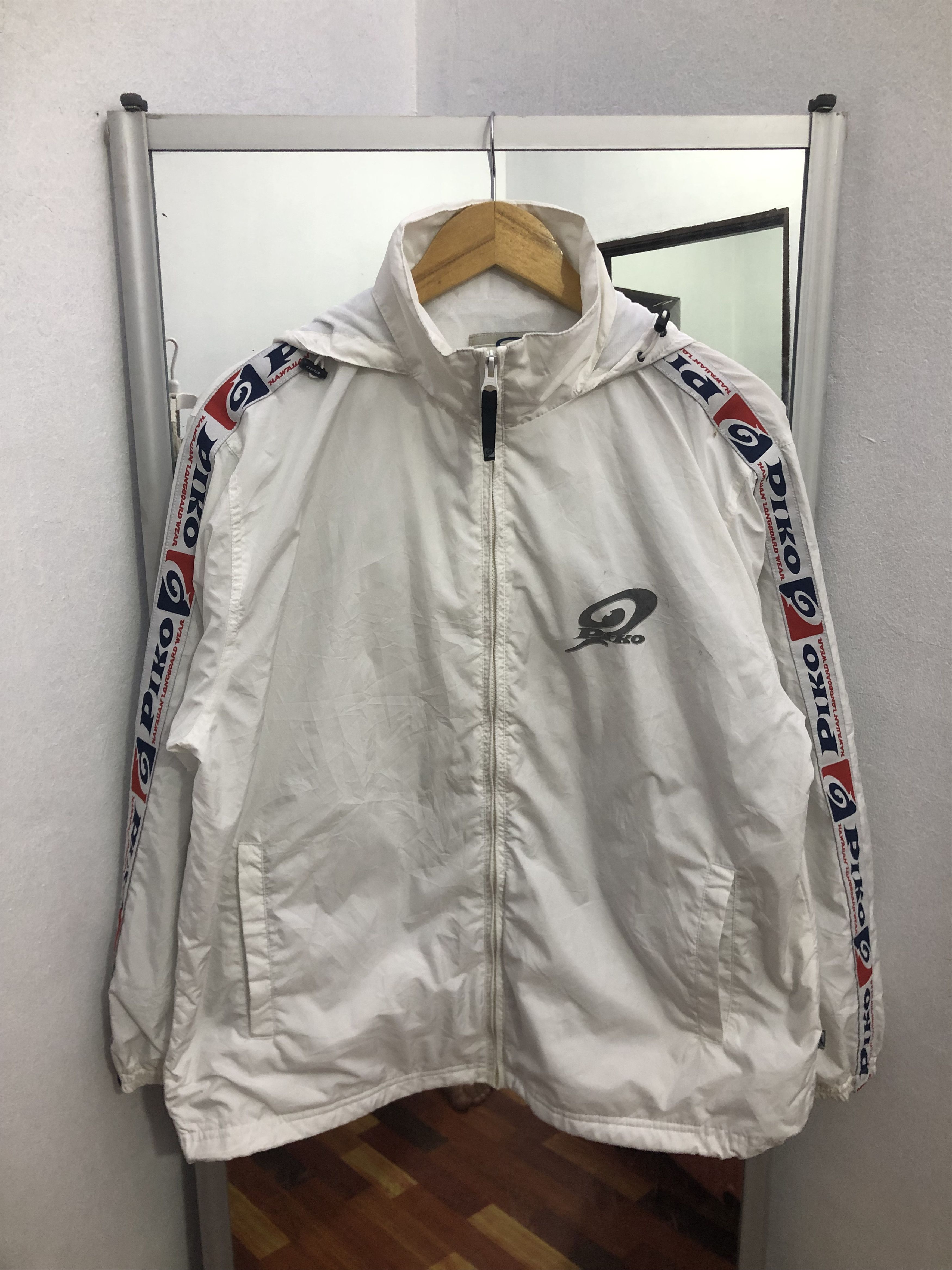 Vintage Vintage Piko Tape Logo Windbreaker Jacket White Size US S / EU 44-46 / 1 - 1 Thumbnail