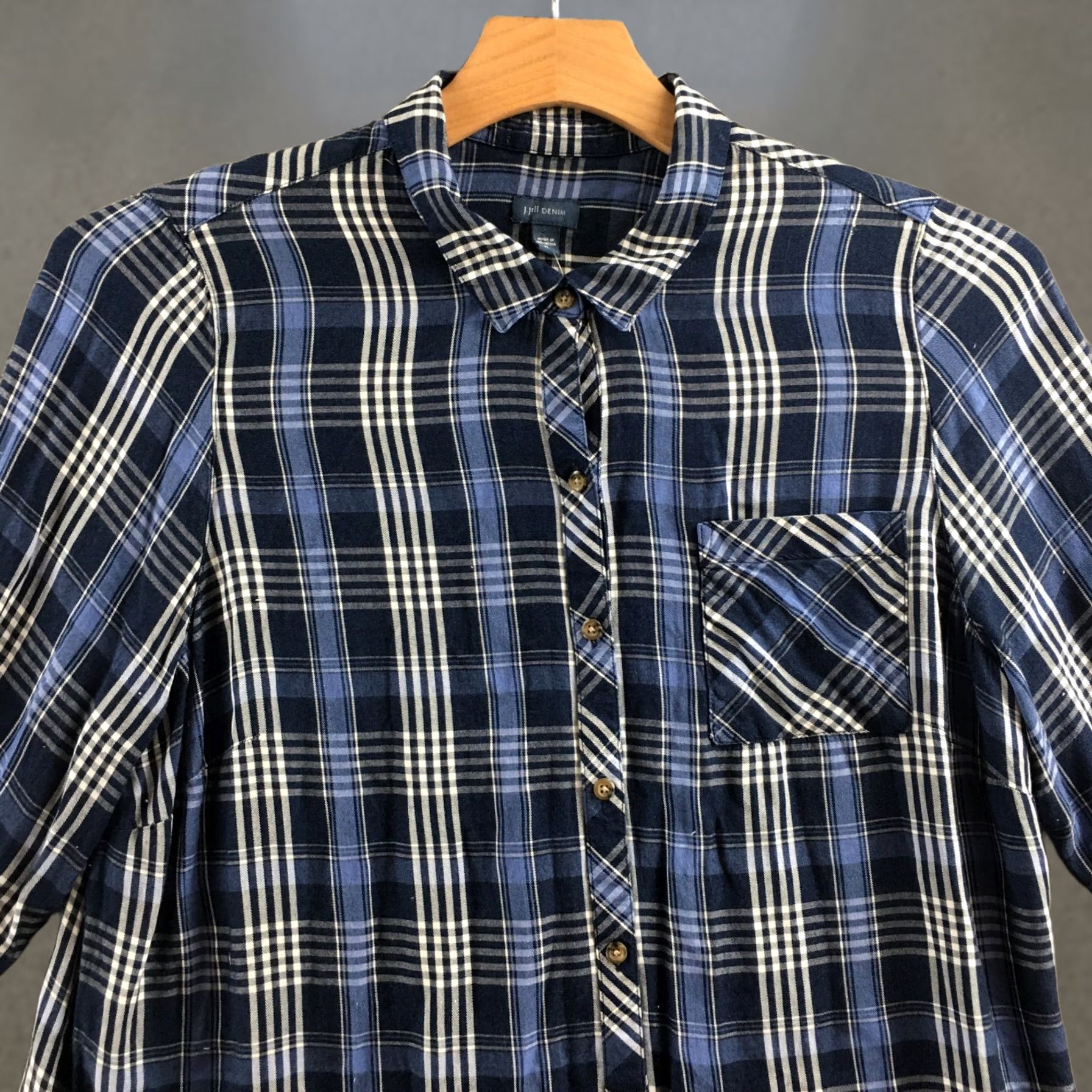 J. Jill J Jill Shirt Womens XL Blue Plaid Collared Button-Up 3/4 Sleeve Pocket Casual Size XL / US 12-14 / IT 48-50 - 1 Thumbnail