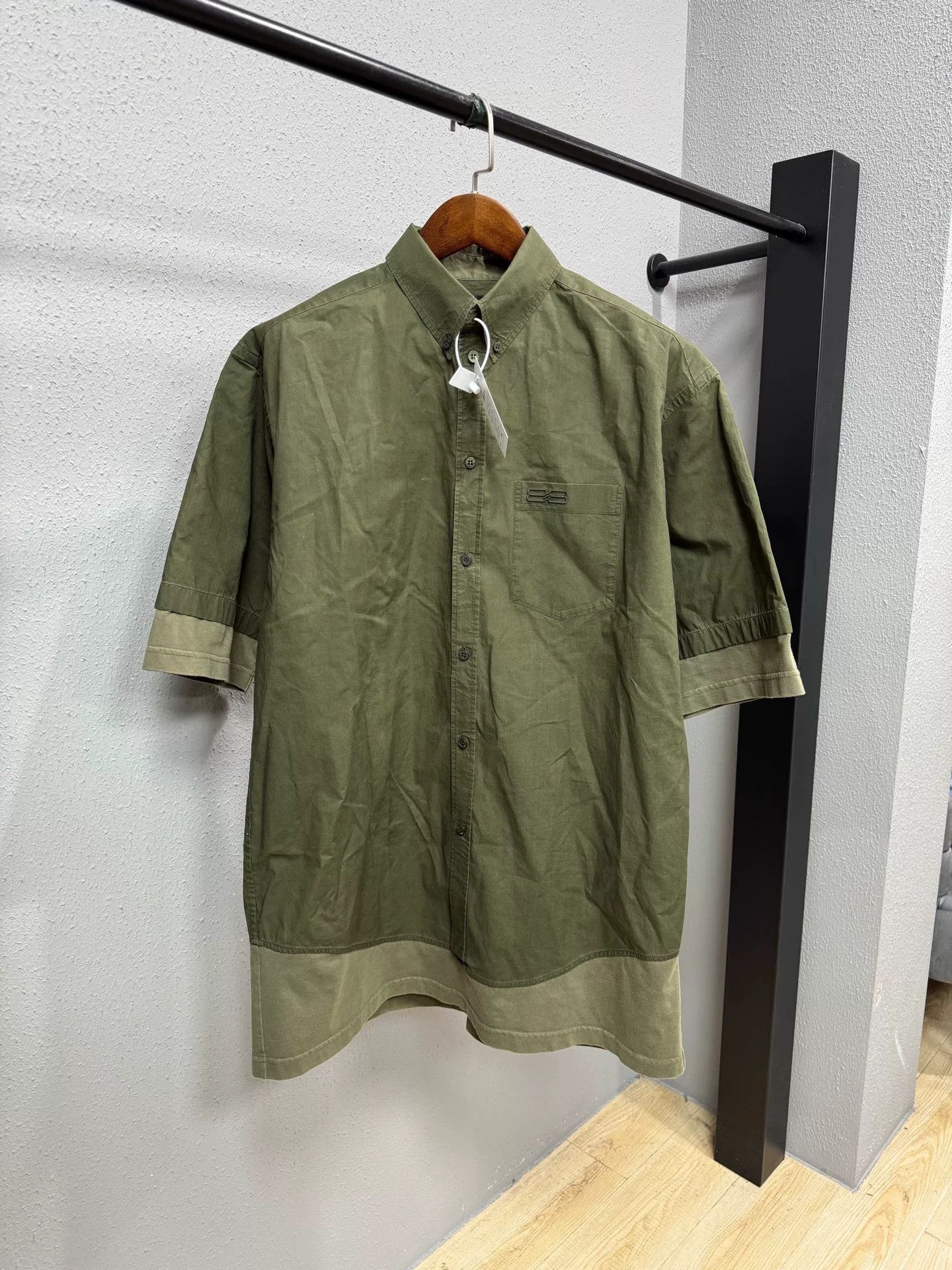 Balenciaga balenciaga army green patchwork shirt Size US M / EU 48-50 / 2 - 1 Thumbnail